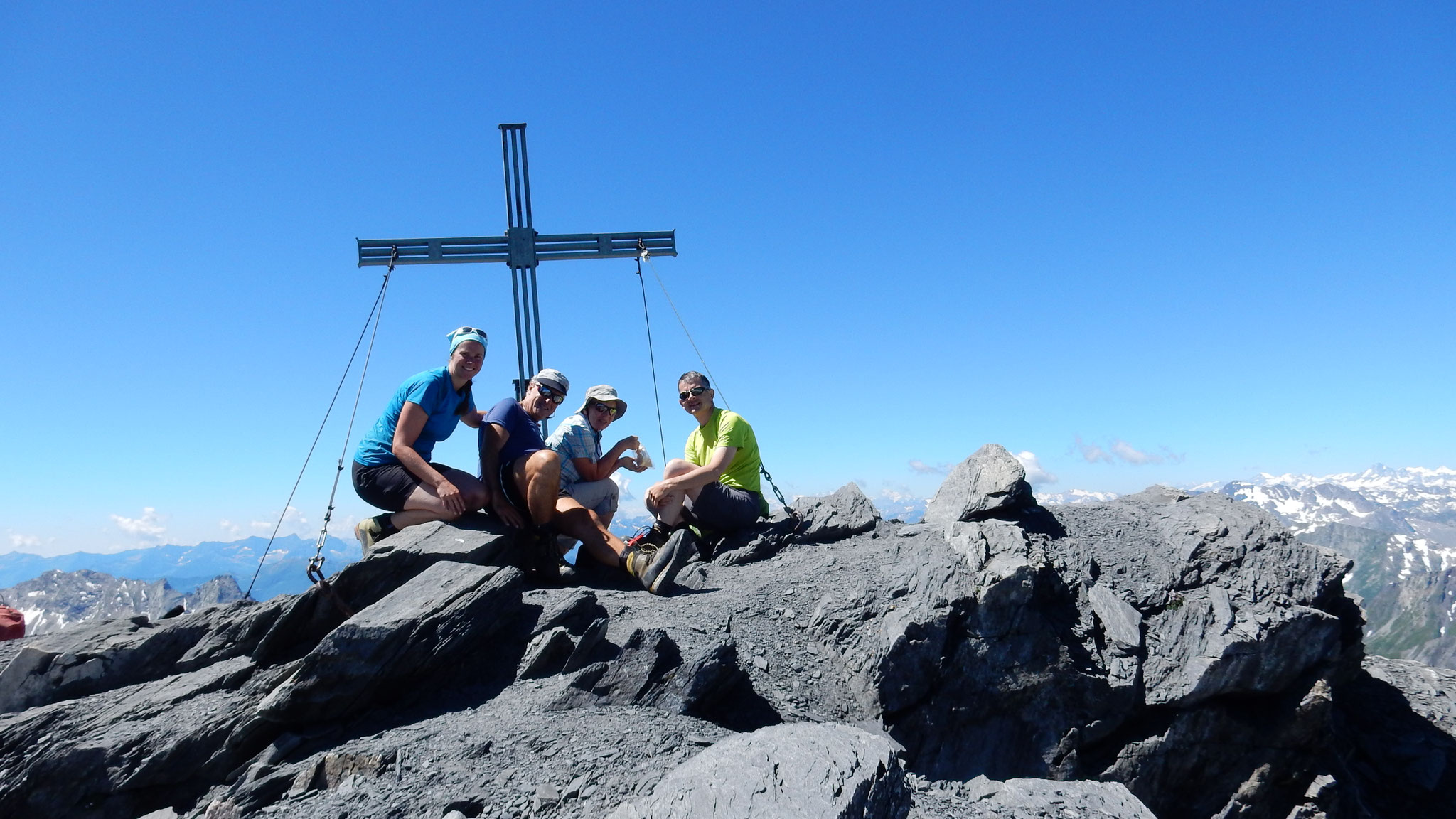 Gipfelglück auf dem Piz Terri