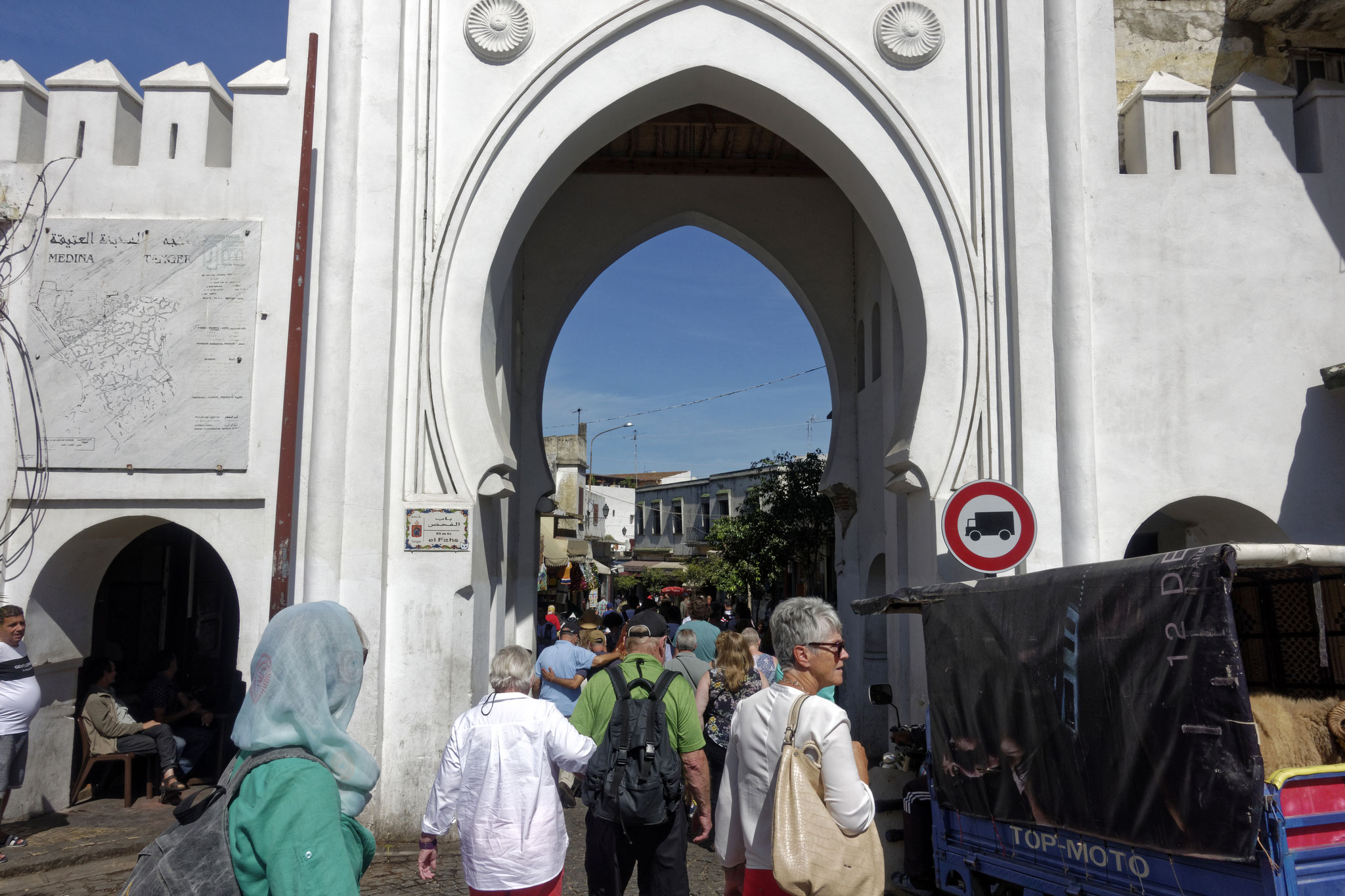 Place du 9. Avril 1947 / Grand Socco, Zugang zur Medina