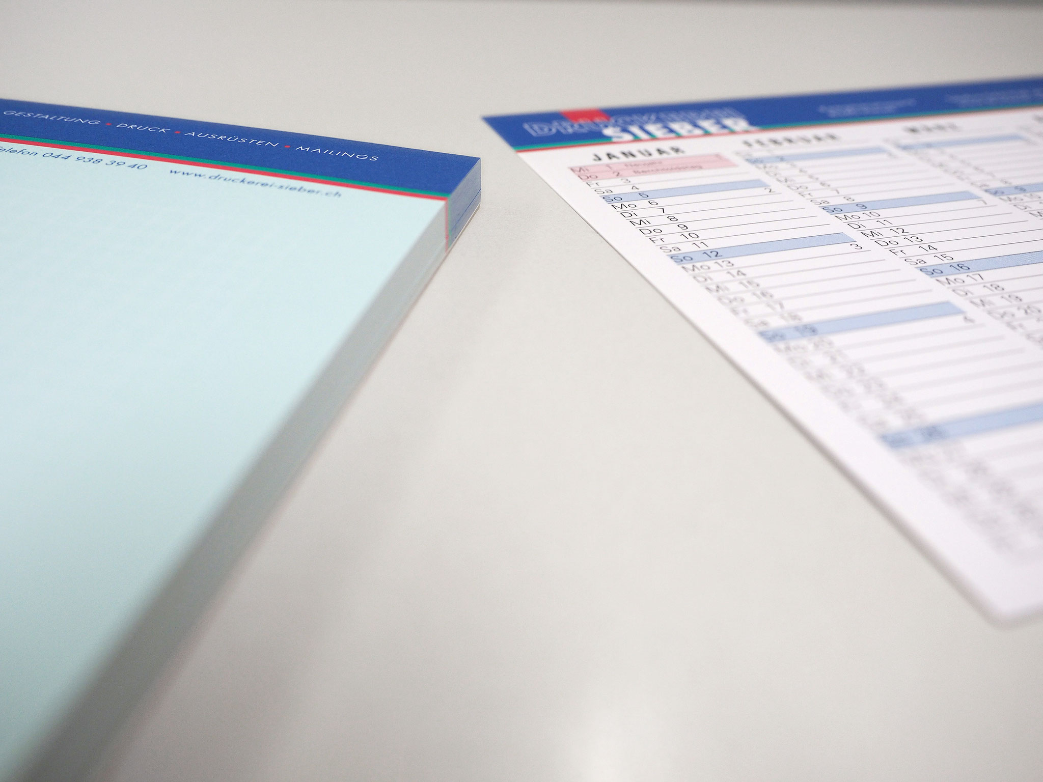 Schreibblöcke und Kalender