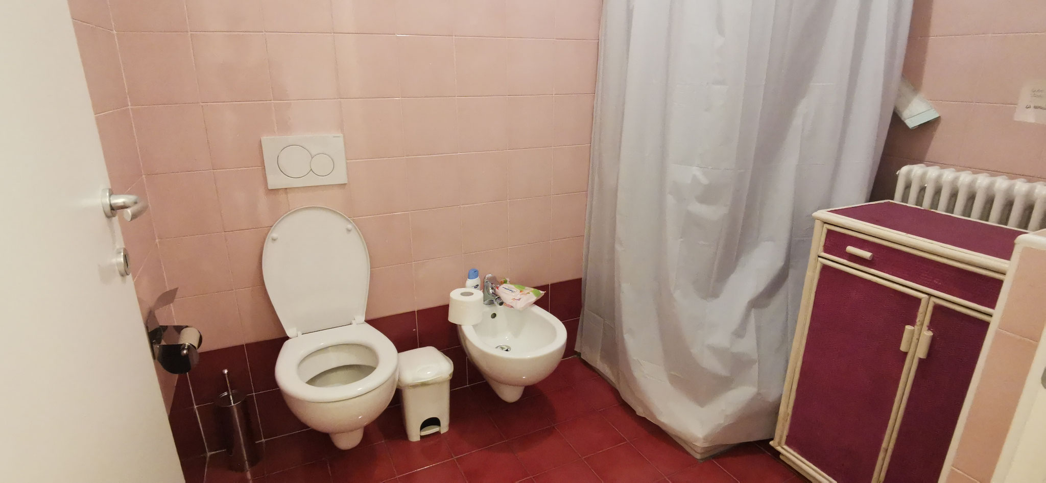 Il bagno rosa