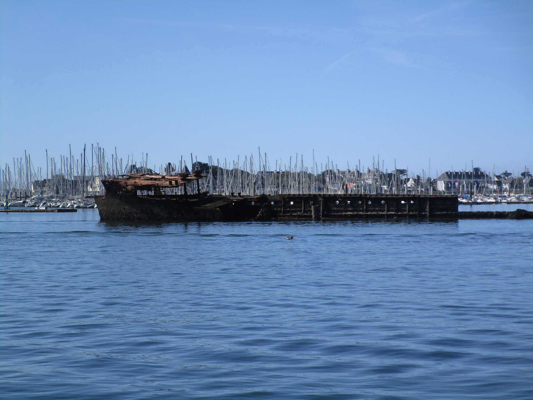 Ein Schiff in Lorient
