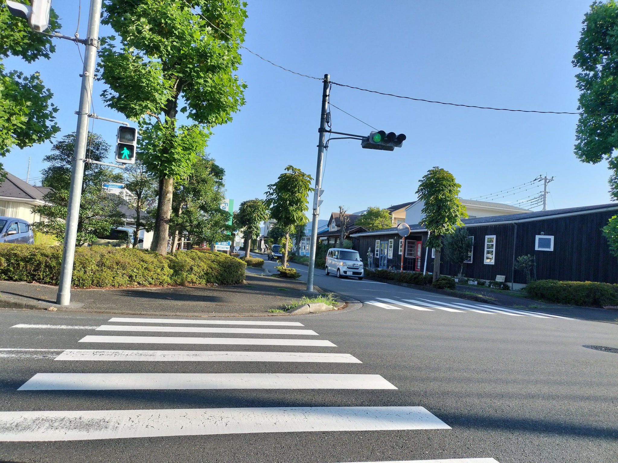 団地内交差点風景