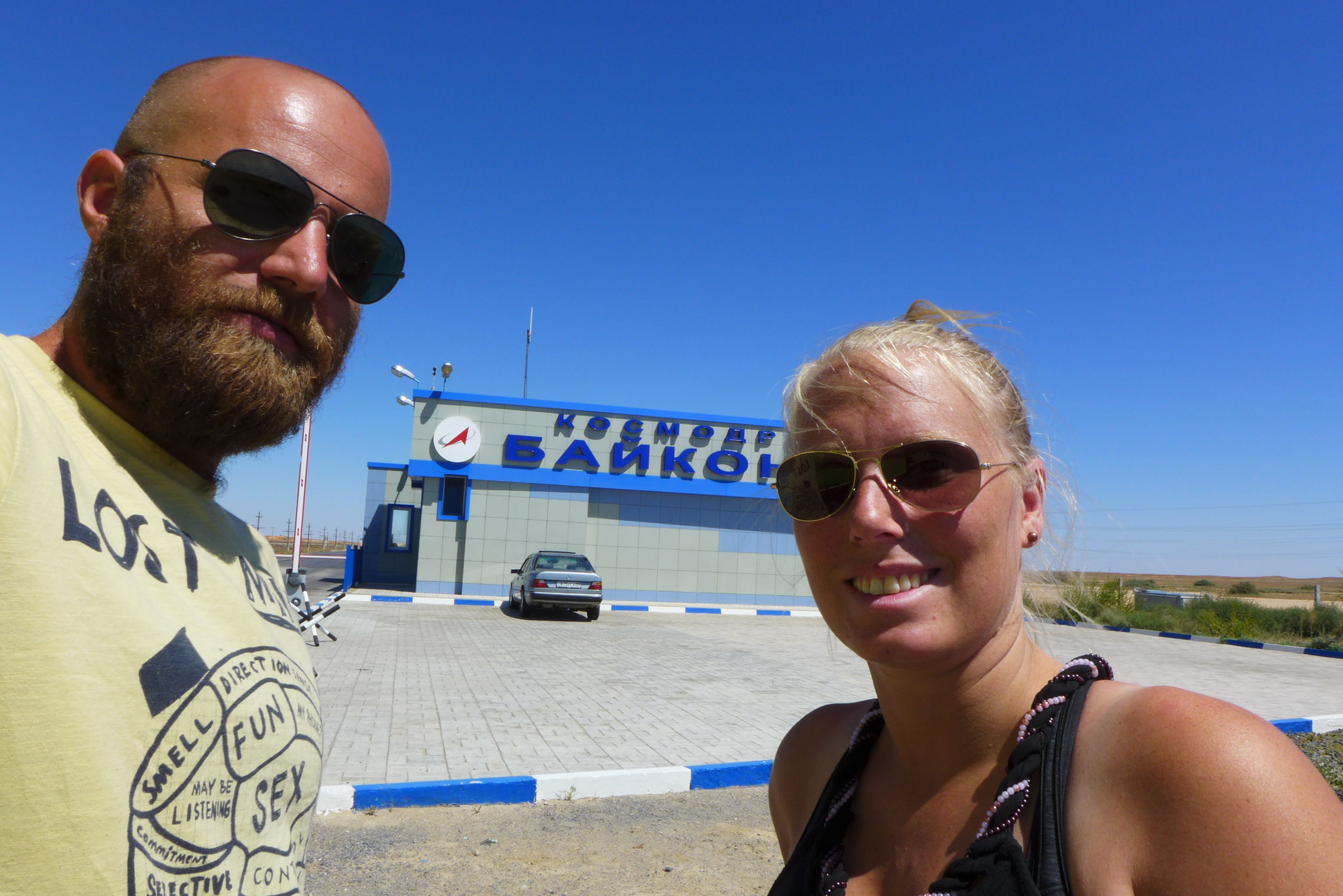 Leider konnten wir nicht auf das Gelände, aber wir waren da. Am größten Weltraumbahnhof der Welt - Baikonur.