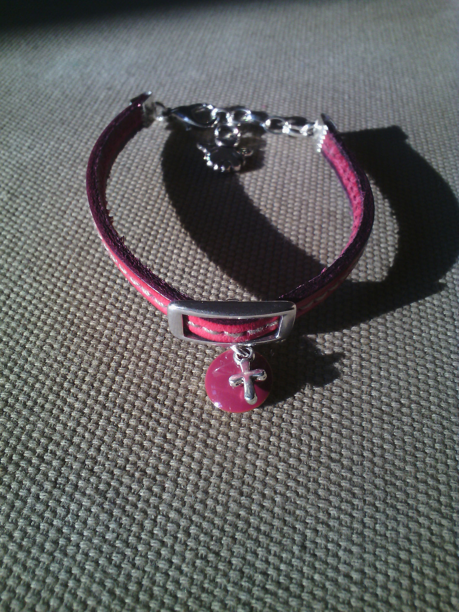 Cadeau- bracelet pour  une petite fille de 9ans, 10euros