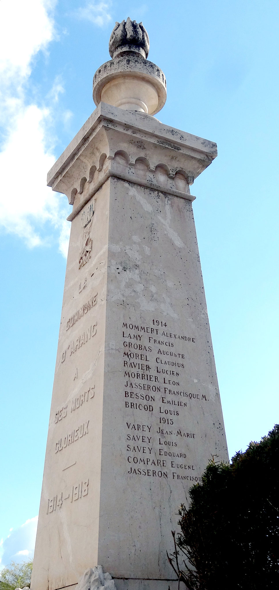 Inscription du Monument aux Morts d'Aranc