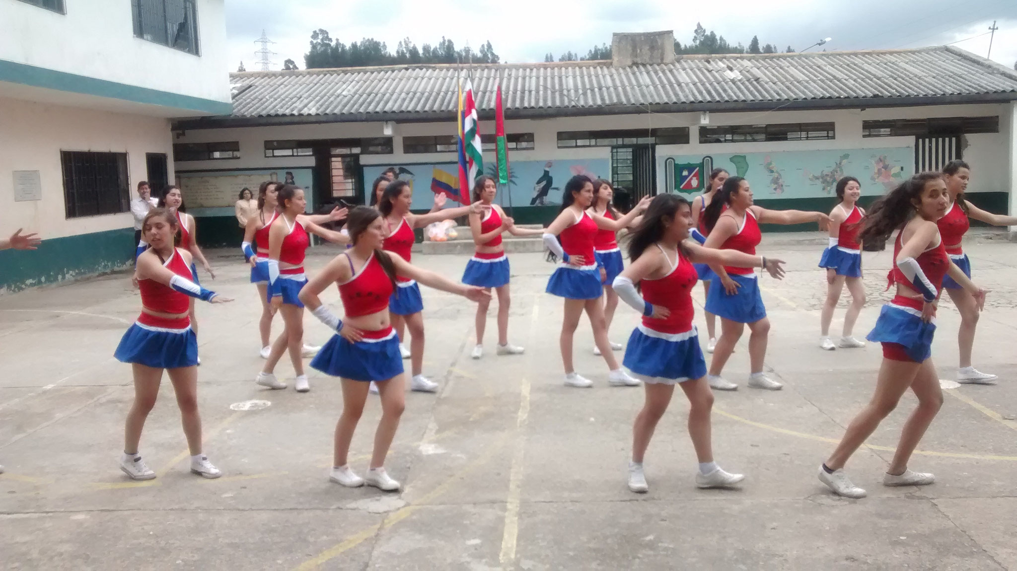 EQUIPO BASE DE PORRISMO DE LA INSTITUCION