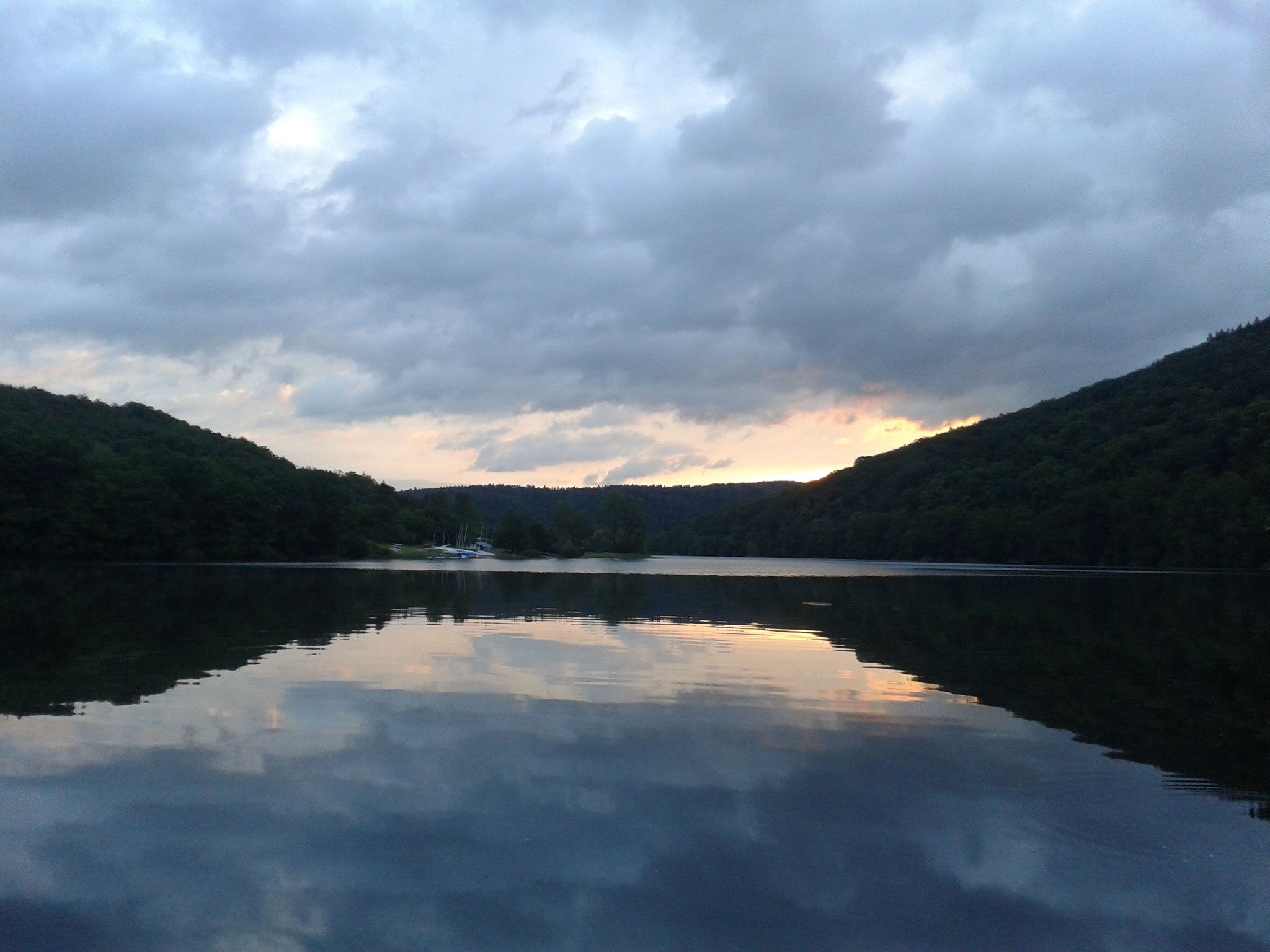 Sonnenaufgang am Edersee