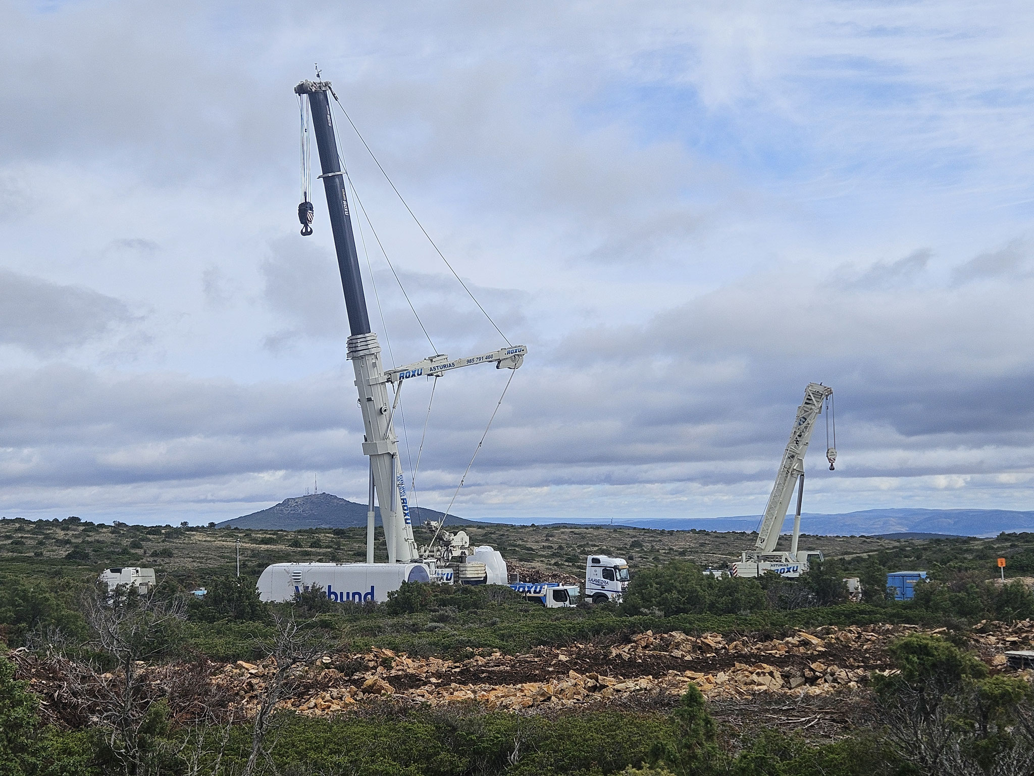 Baustelle bei Piedra. Windpark in Entstehung?