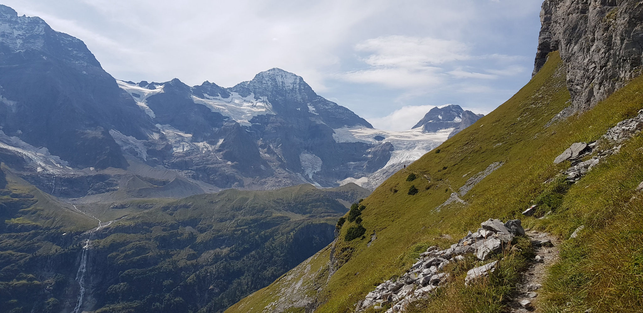 "Im oberen Boden". Hinten Breithorn und Tschingelhorn.