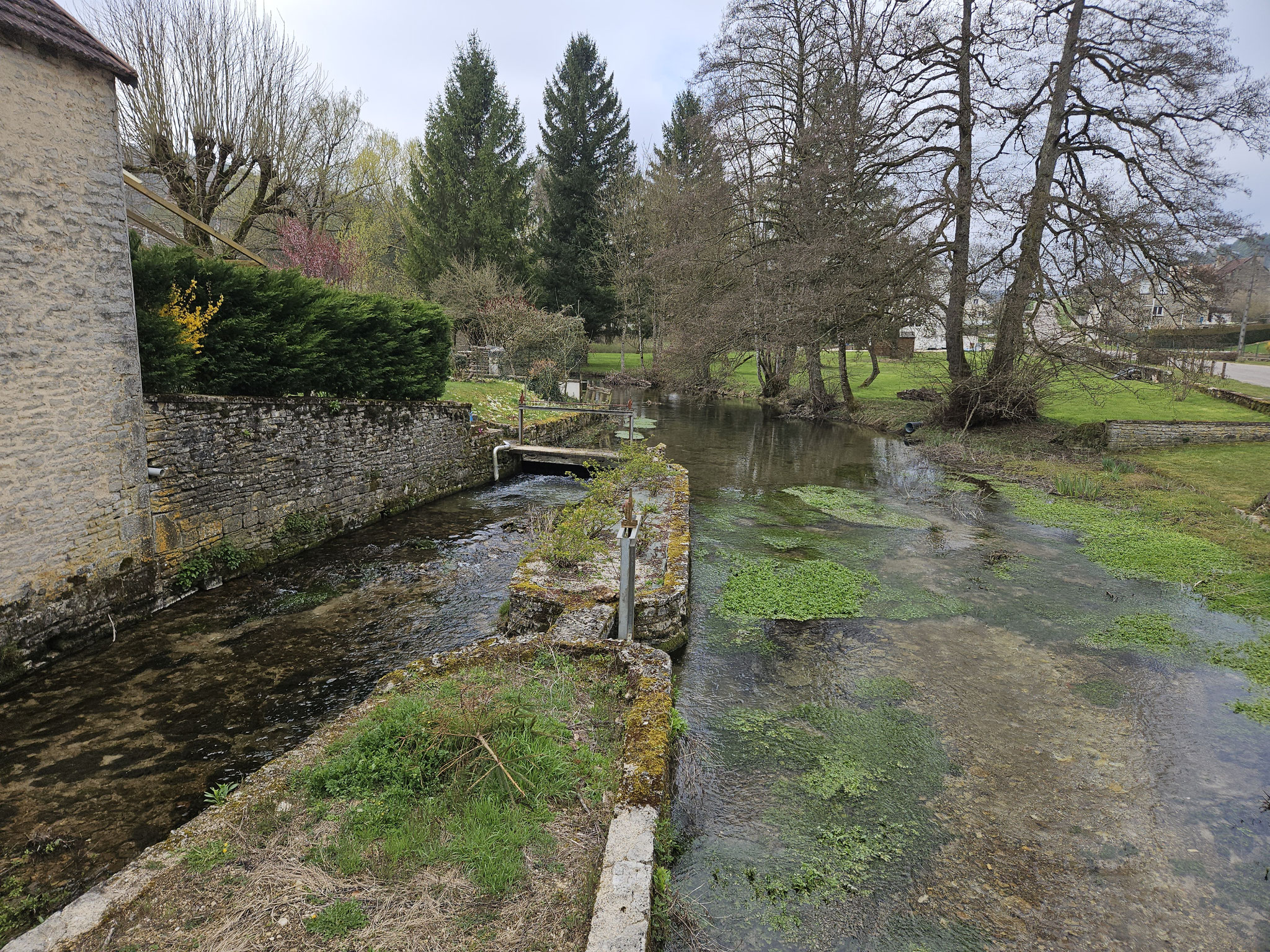Der Ignon-Fluss in Pellerey.
