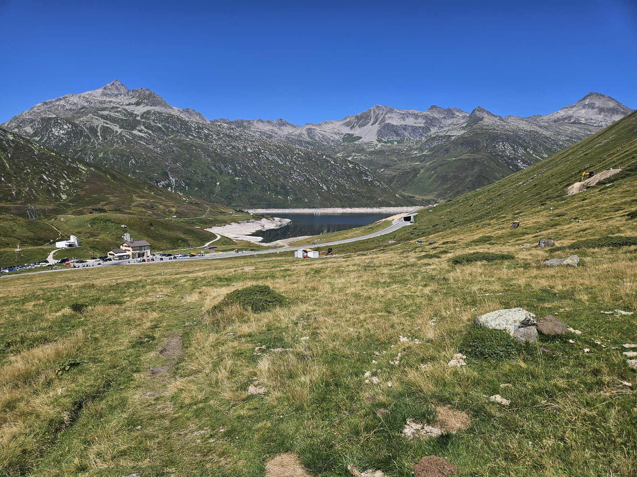 I Traversoni. Rückwärts-Blick zum Lukmanier.