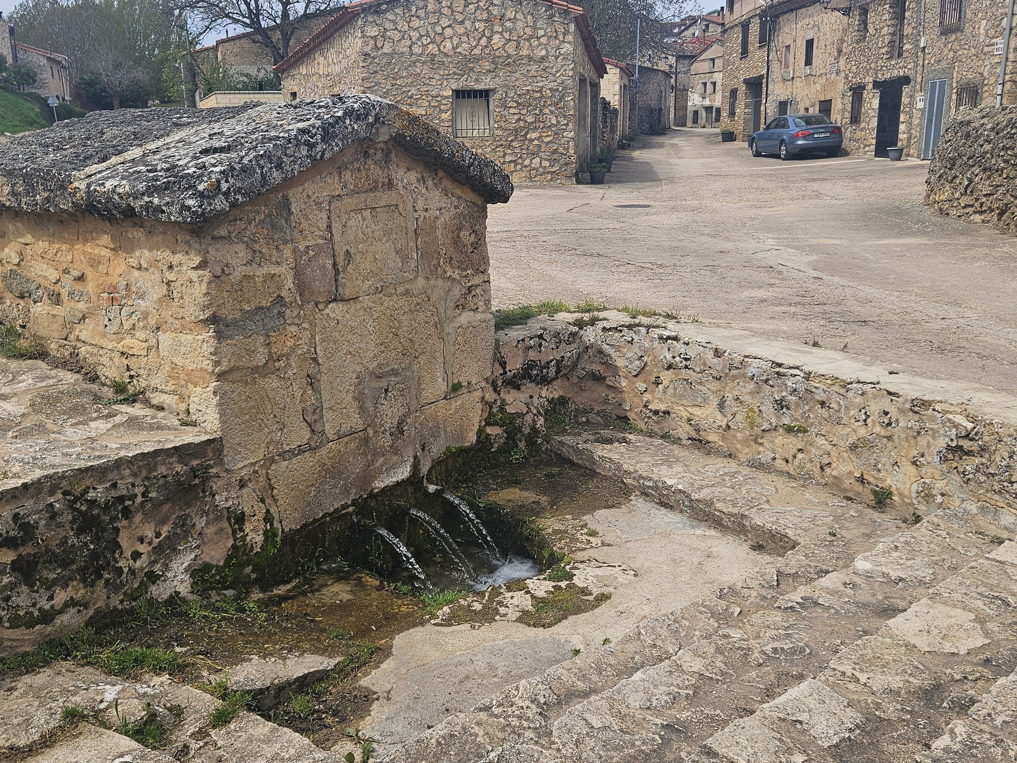 Brunnen in Layna.