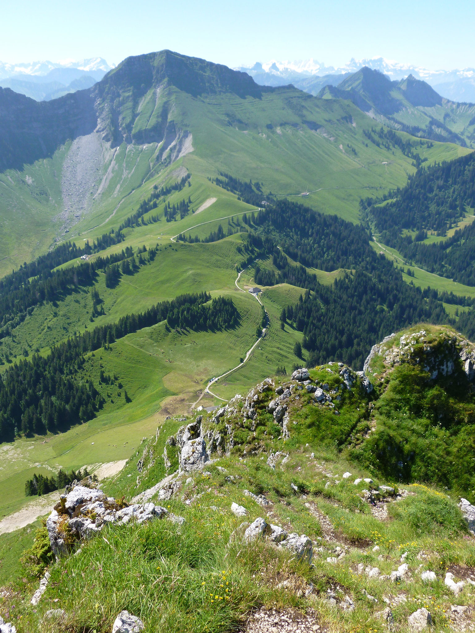 Teysachaux: EHWS über Belle Chaux zum Dent de Lys.