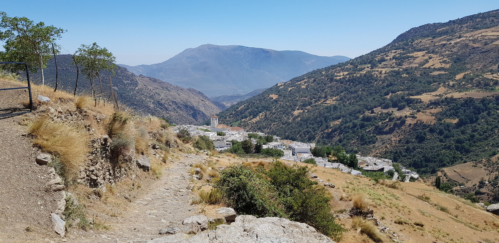 Abstieg nach Capileira. Sierra de Lújar.