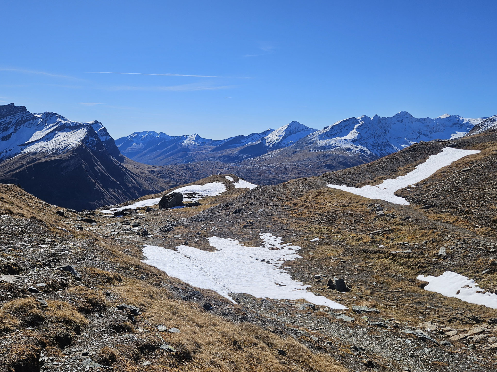 Valserberg, blick zum San Bernarndiopass.