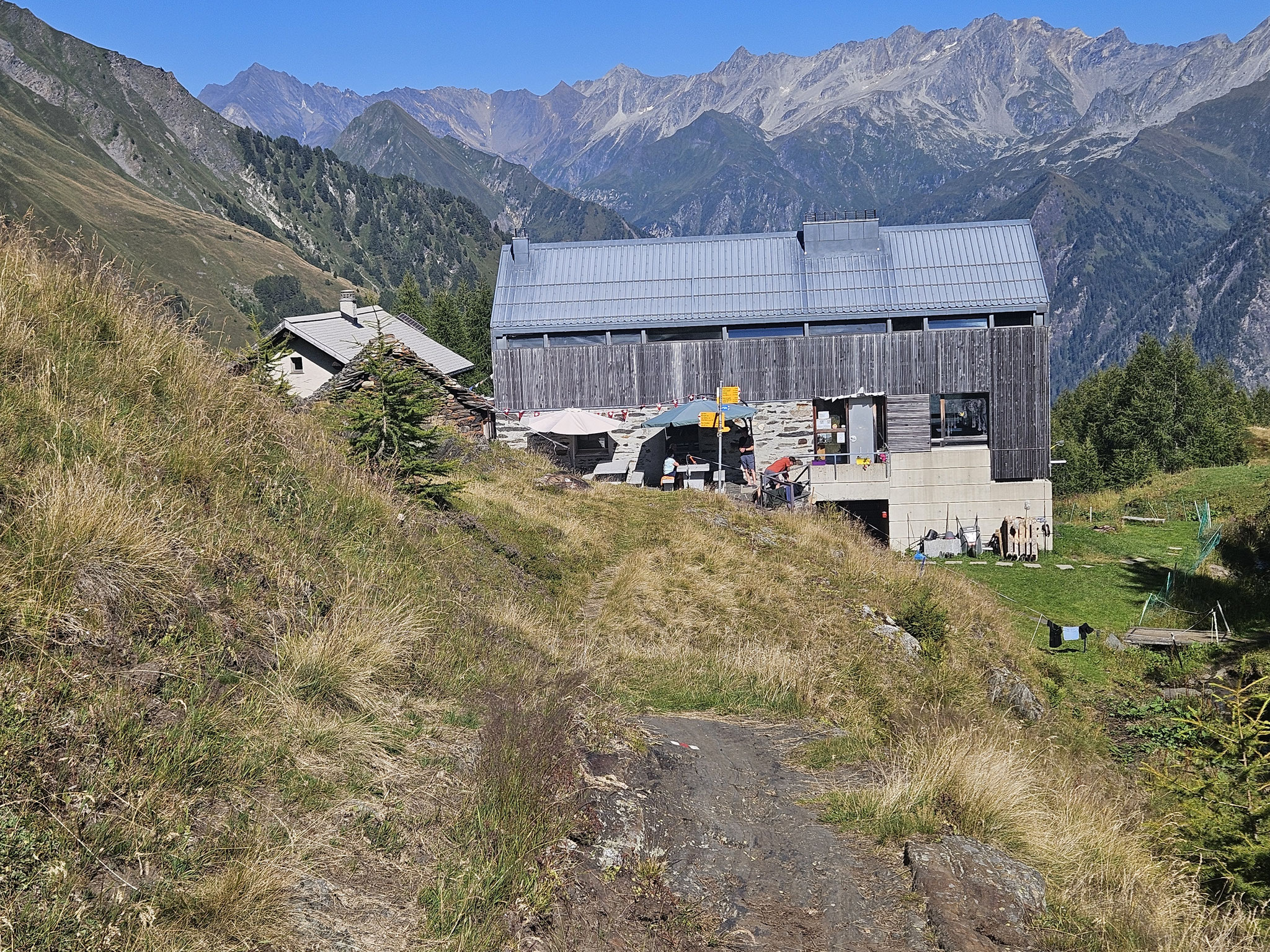 Capanna Bovarina (Bovarina-Hütte).