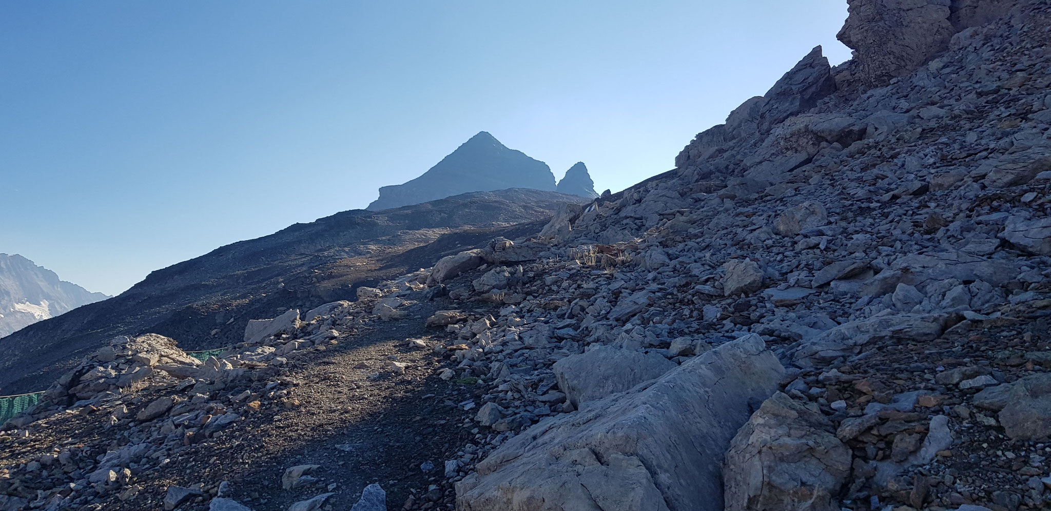 Dem Hockenhorn entgegen. Davor das Kleinhockenhorn.