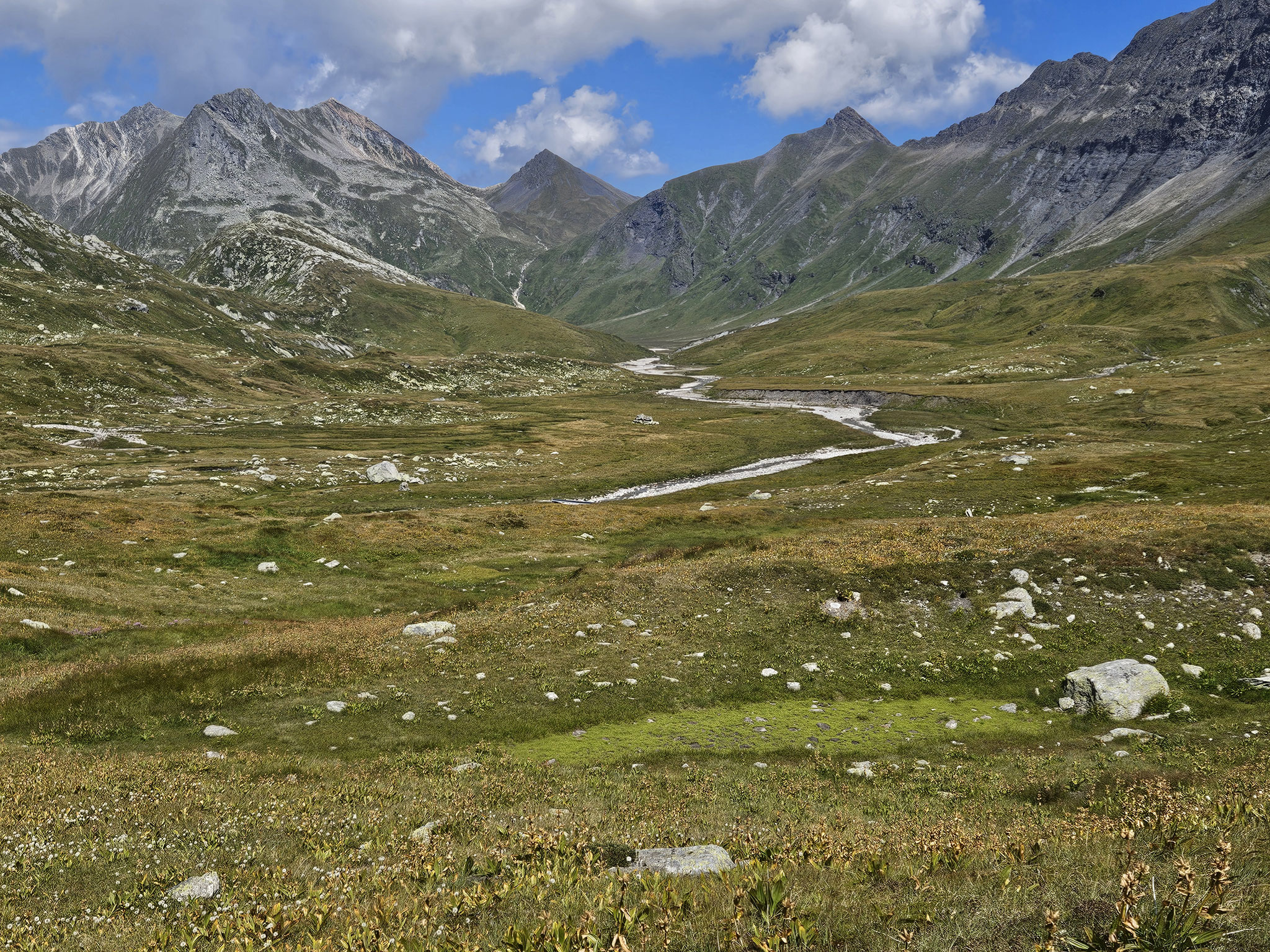 Plaun la Greina mit Sumvixer Rhein.