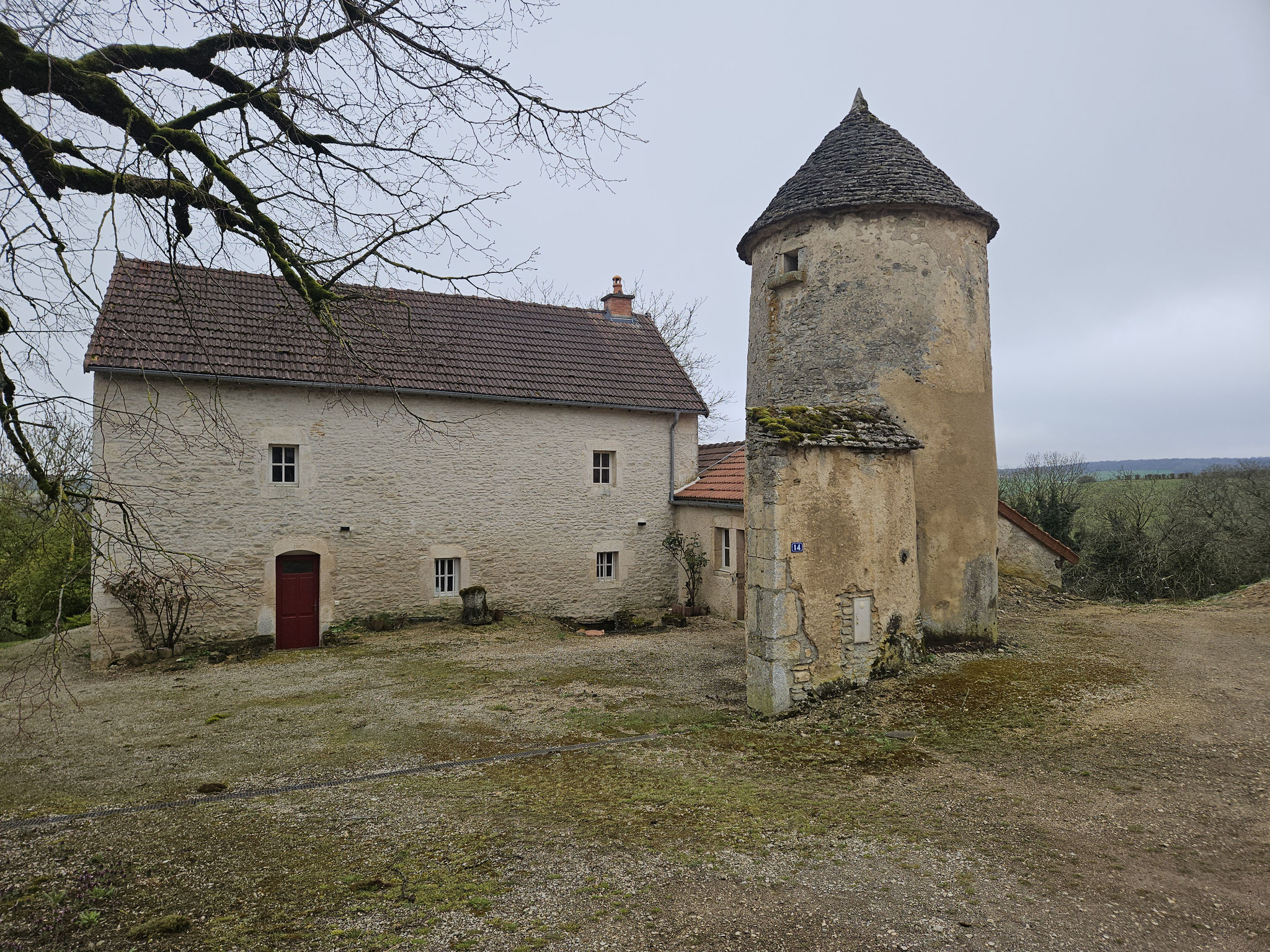 Montenaille.