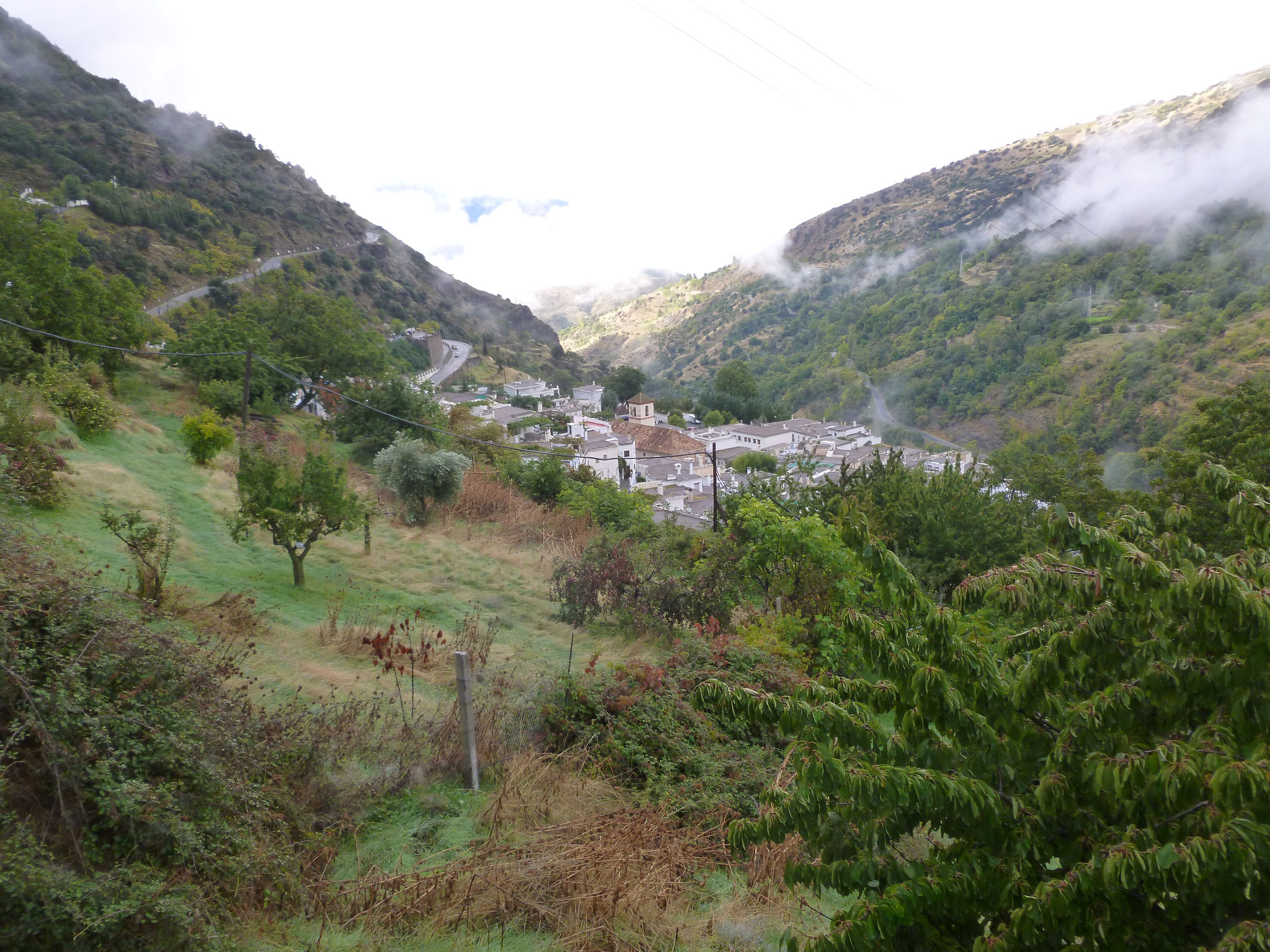 Aufstieg nach Bubión, Rückblick auf Pampaneira.