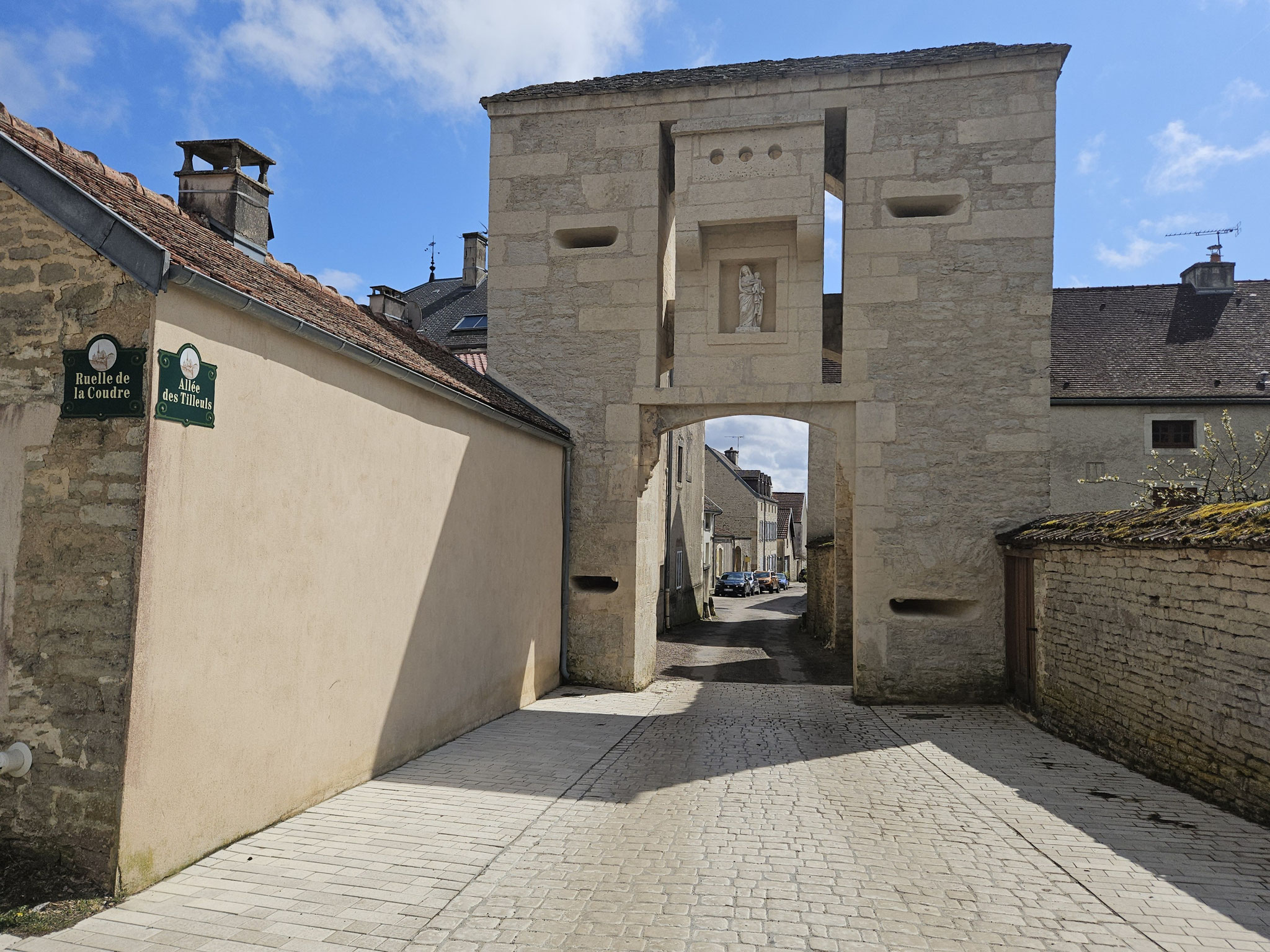 Grancey-le-Château.