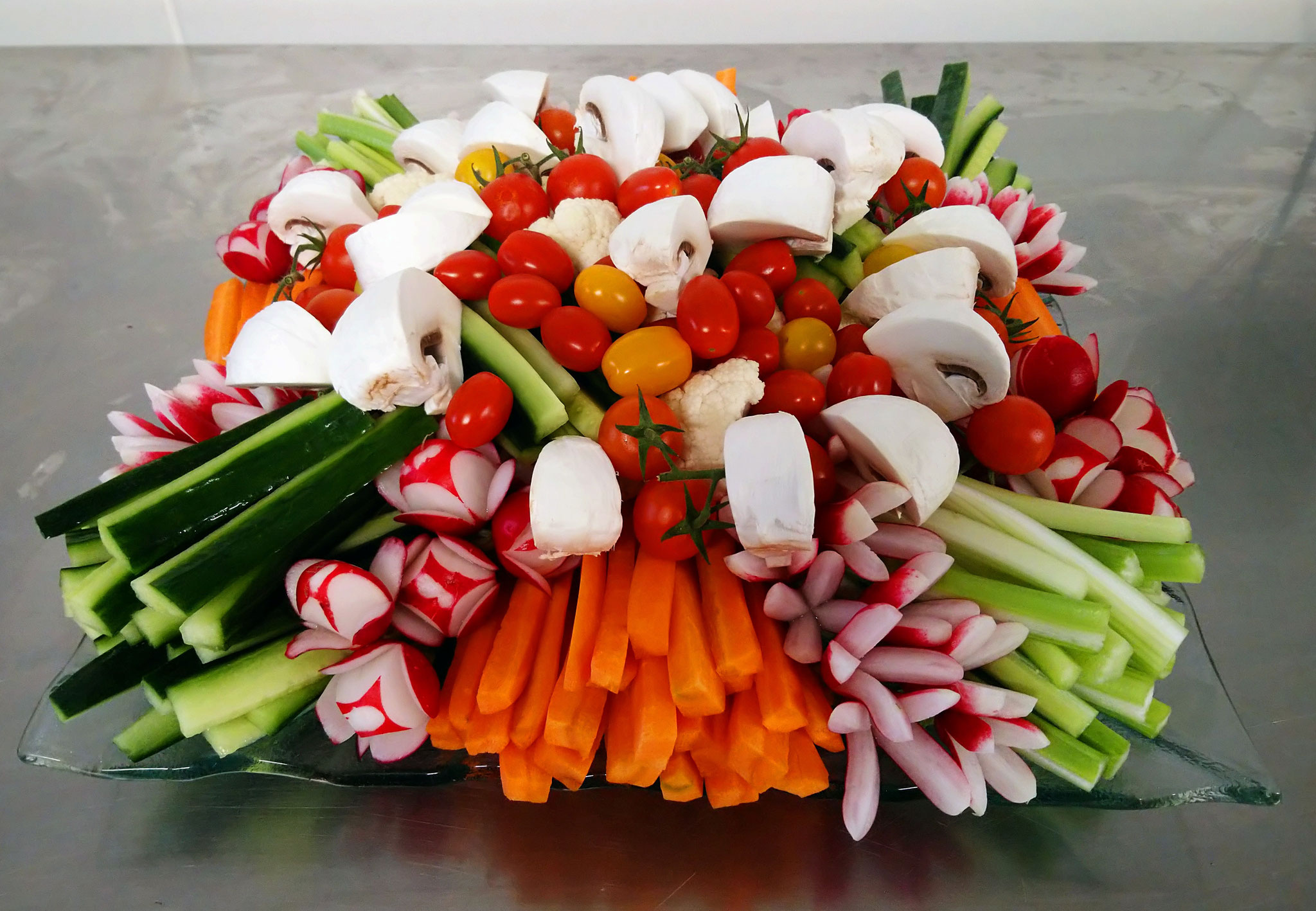 Quantité De Crudité Par Personne Pour Un Buffet Corbeille de fruits pour buffet ou pour offrir - LE VERDURIER
