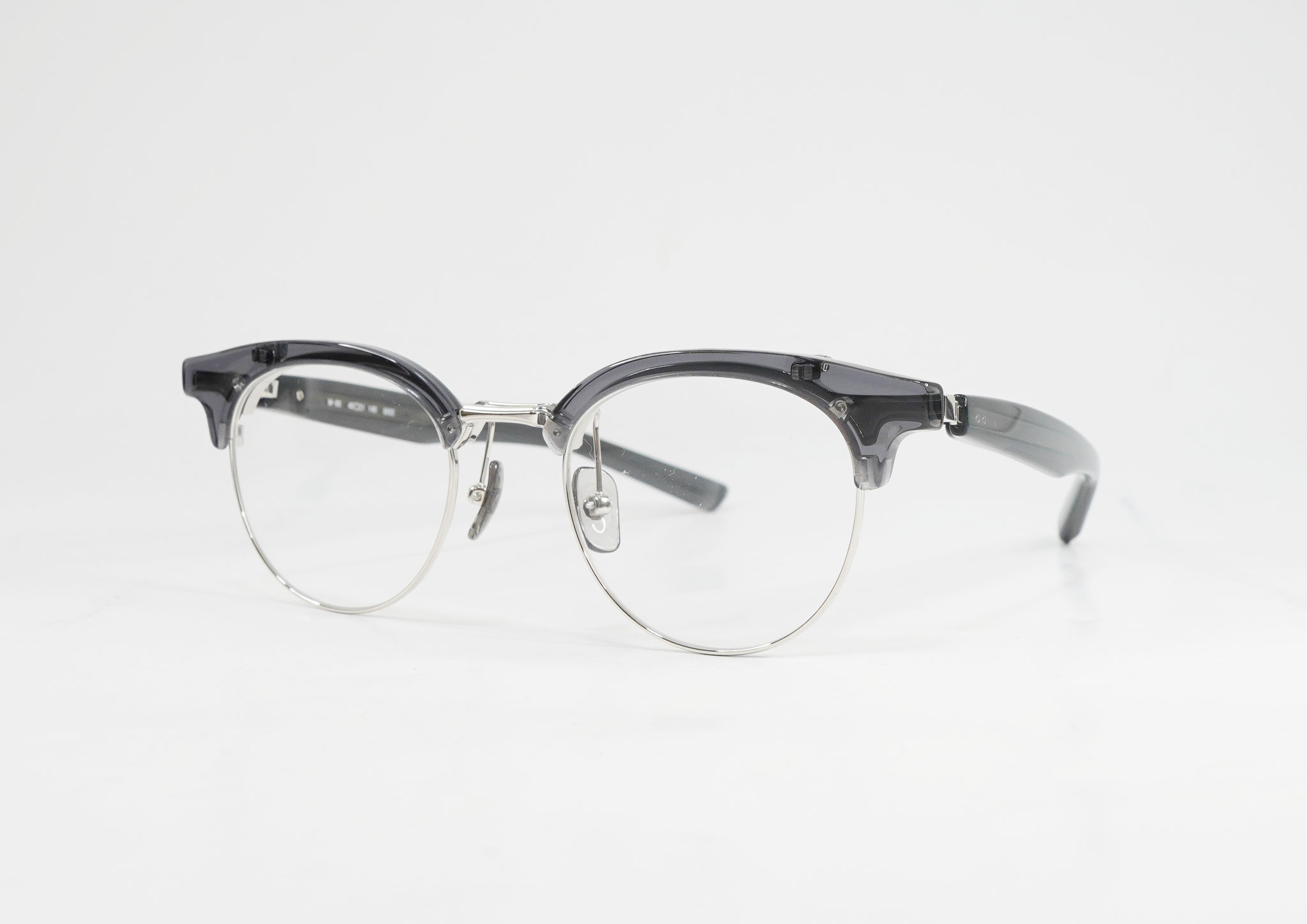 M-95 COL.8802 48□21-140 価格/43,000円+税（47,300円）