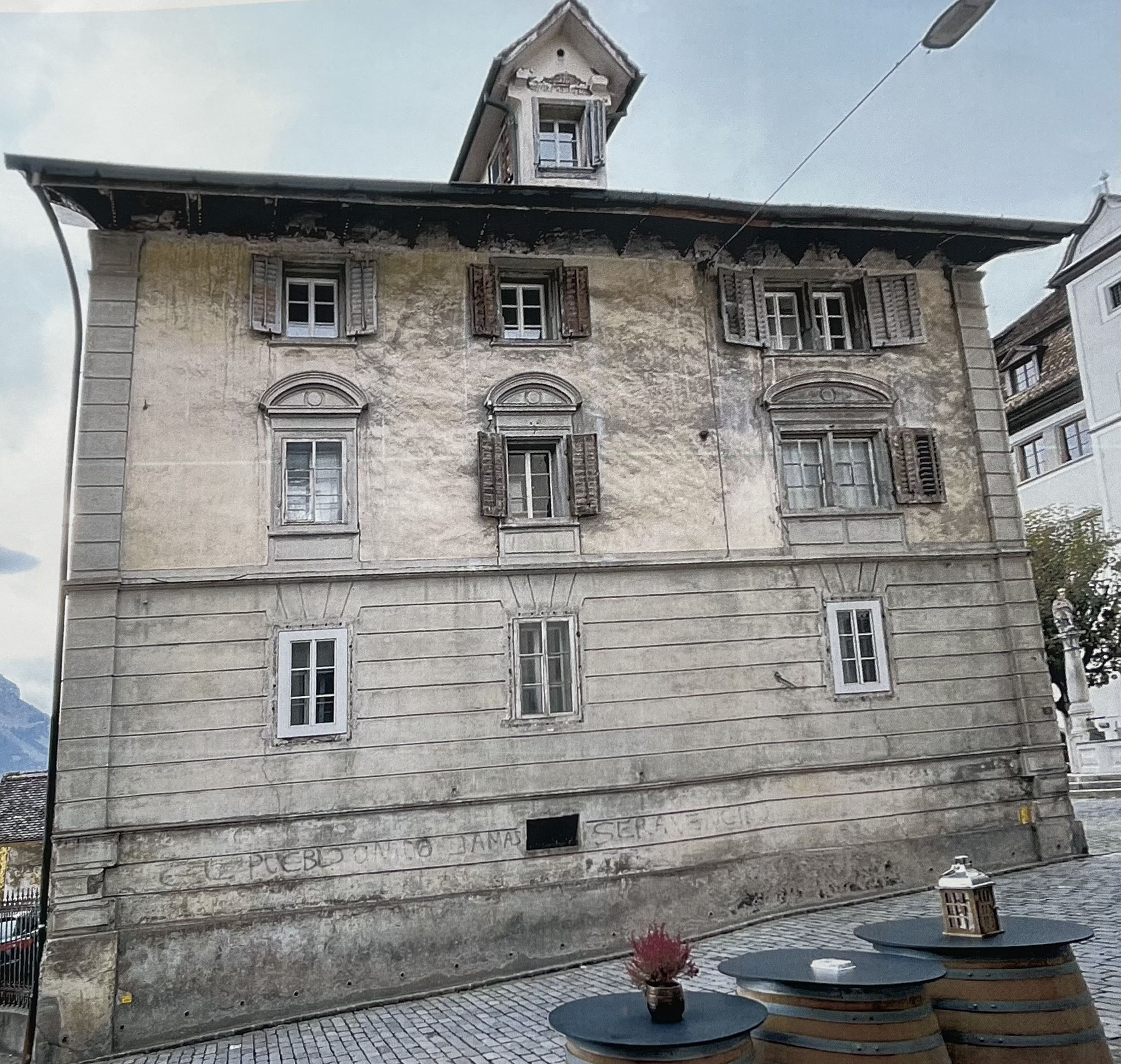 Nordfassade vor der Instandstellung