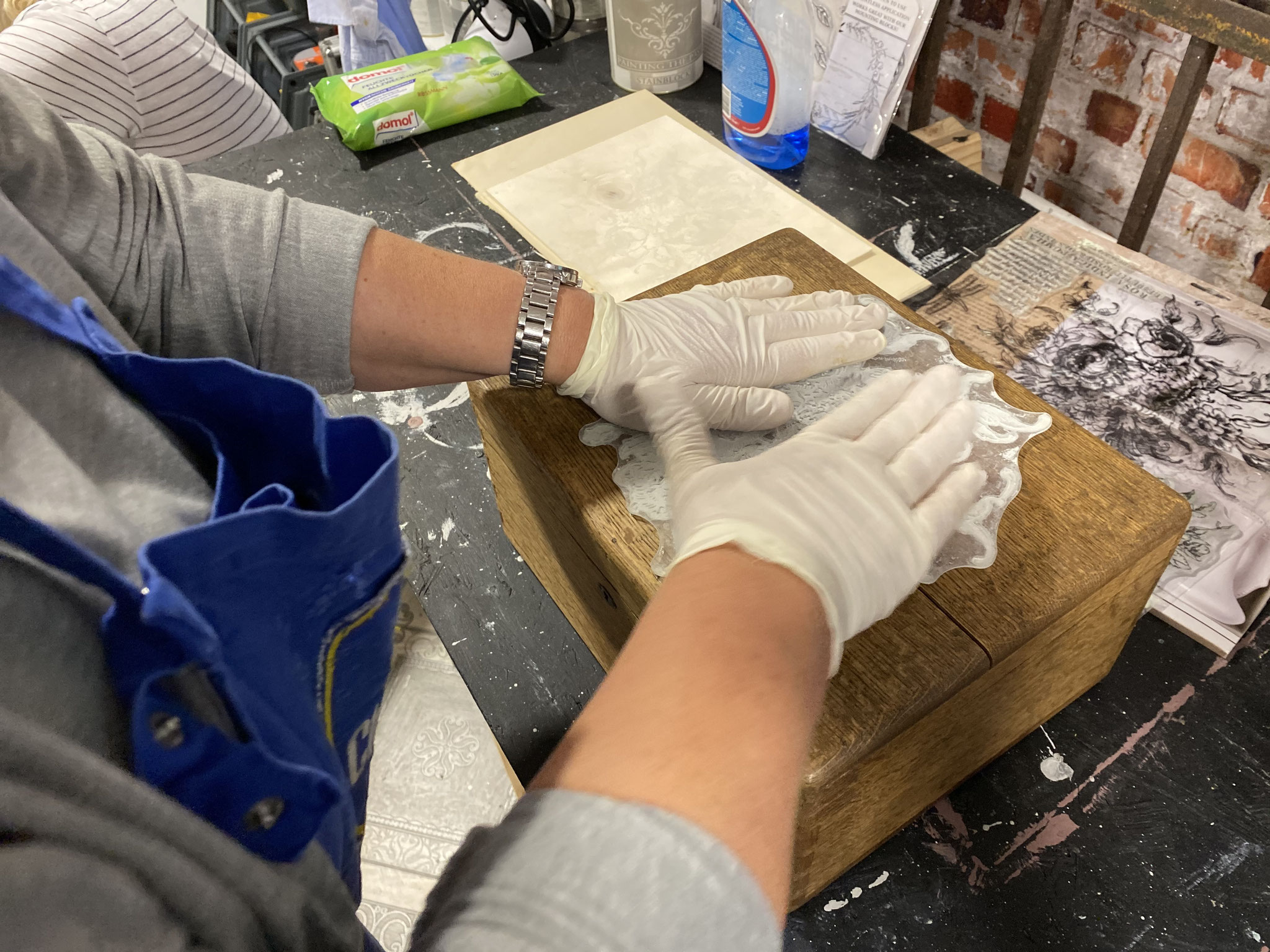 Workshop "Möbel gestalten mit Kreidefarbe" - einfach-anders-designs