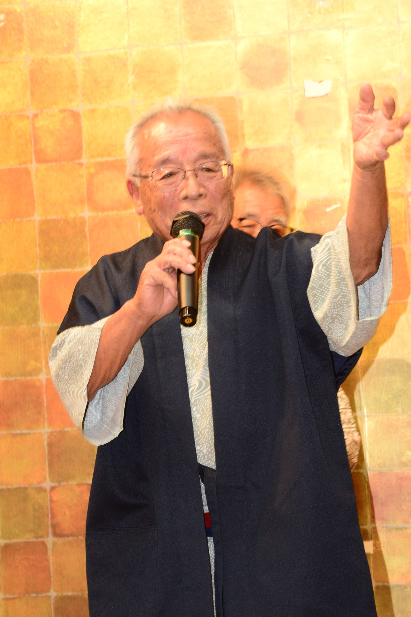 カラオケ大会②「河内男節」
