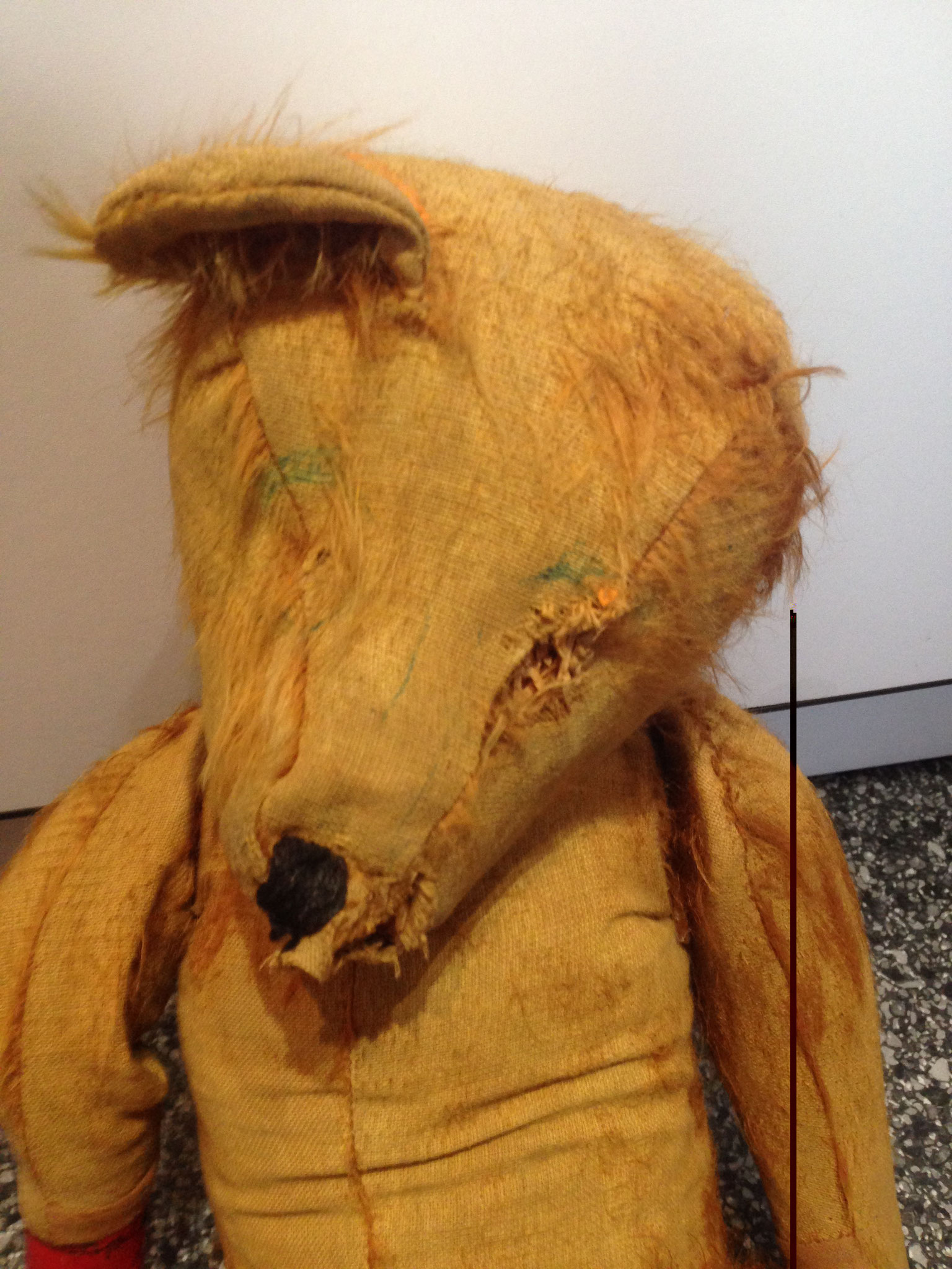 Réparation des ours et animaux en peluche La Clinique des ours et des poupées Paris