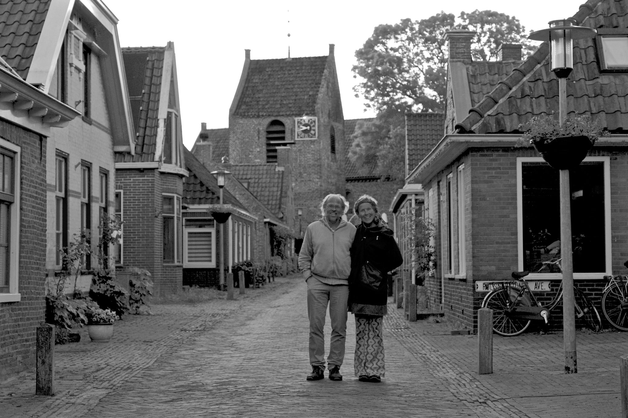 Ezinge