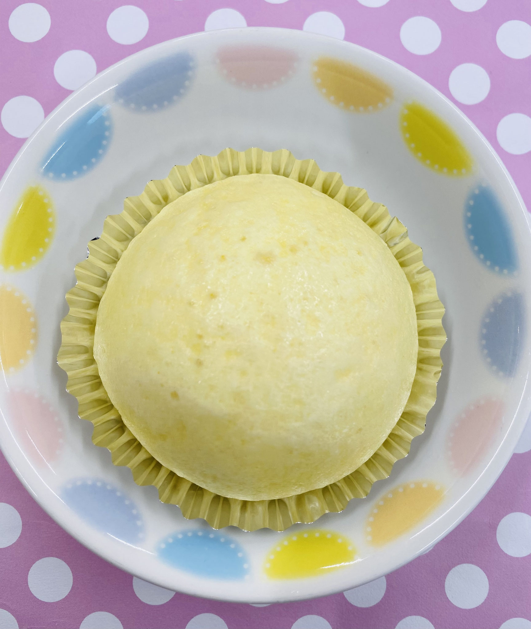 4/23　蒸しパン　牛乳