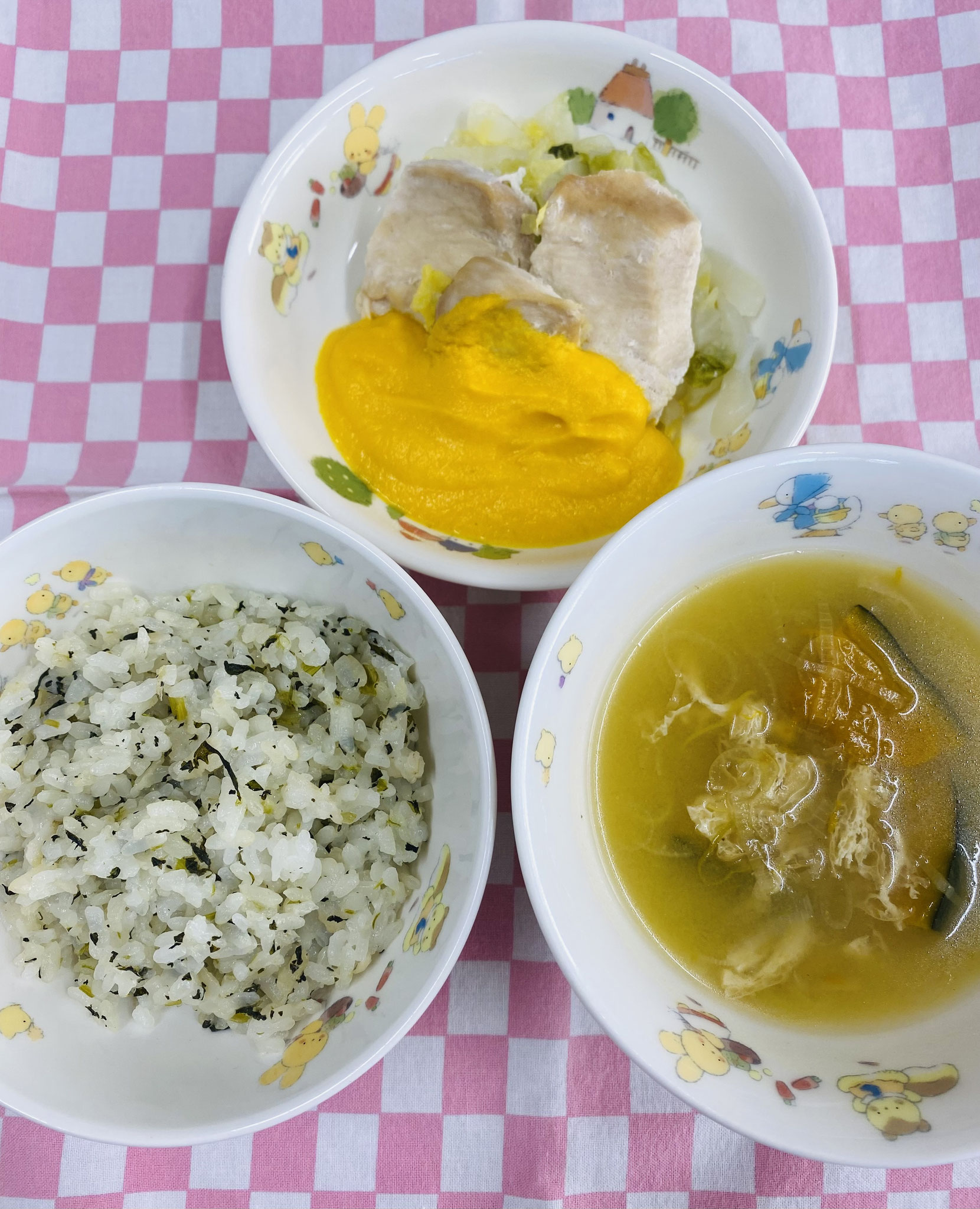 12/18　炊き込み菜飯　みそ汁　鶏ささみのにんじんドレッシング