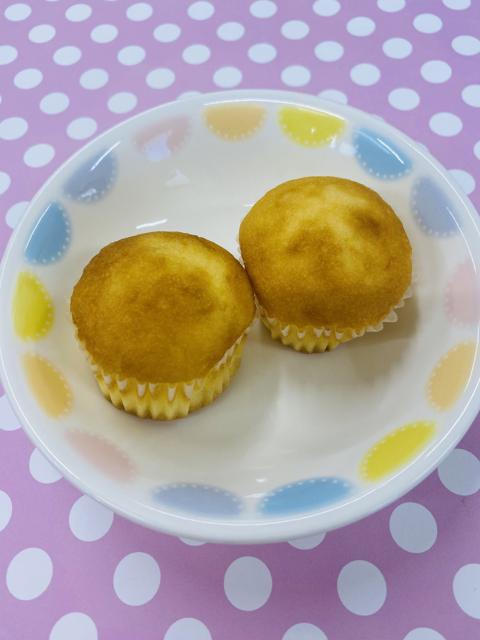 2/27　カップケーキ　牛乳