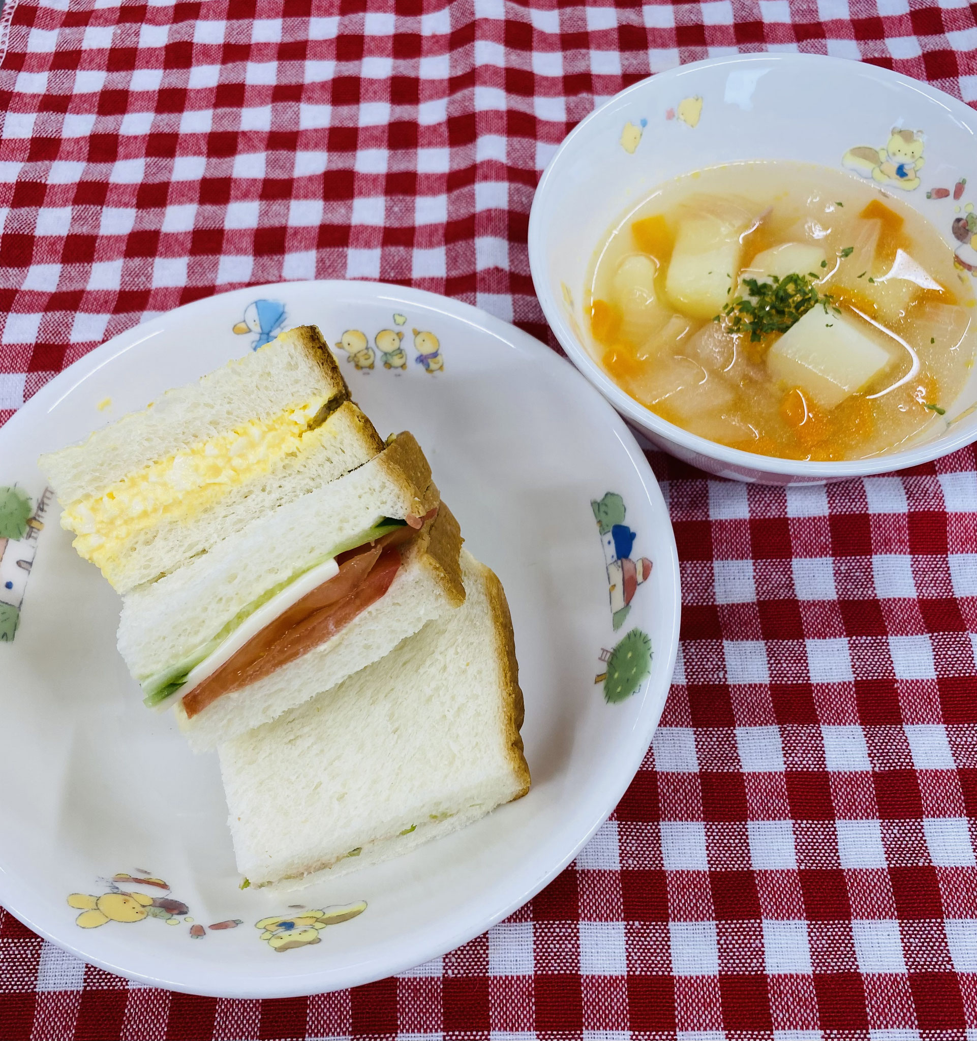 6/3　卵サンド　ツナサンド　チーズサンド　洋風スープ煮