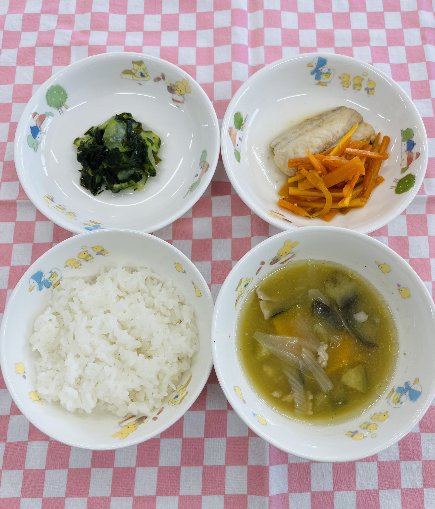 7/3　ご飯　豚汁　さわらと人参の煮物　きゅうりの酢の物
