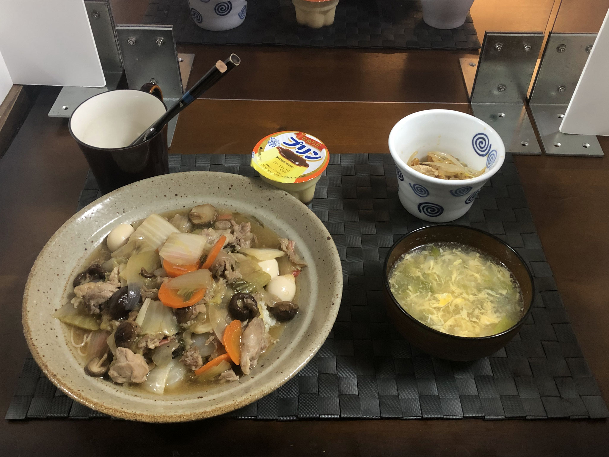 11月29日日曜日、Ohana夕食「中華丼、あんかけ玉子中華スープ、もやしのナムル、プリン」