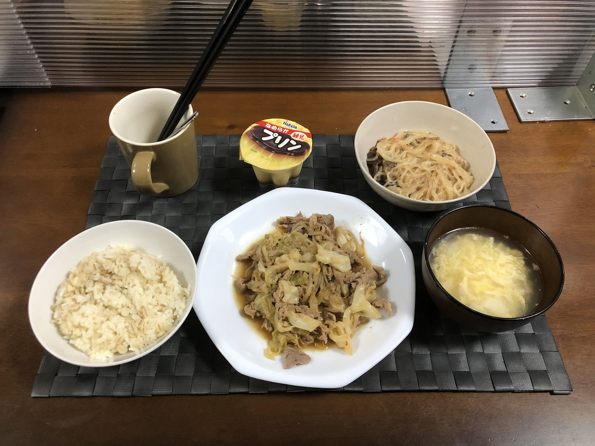 10月10日日曜日、Ohana夕食「回鍋肉風味の野菜炒め、麻婆春雨、中華スープ、プリン」