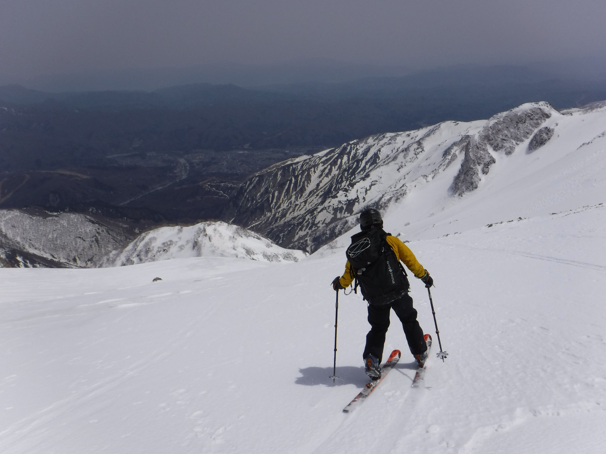 雪質良く、快適な滑り、山スキー2回目のI崎さん