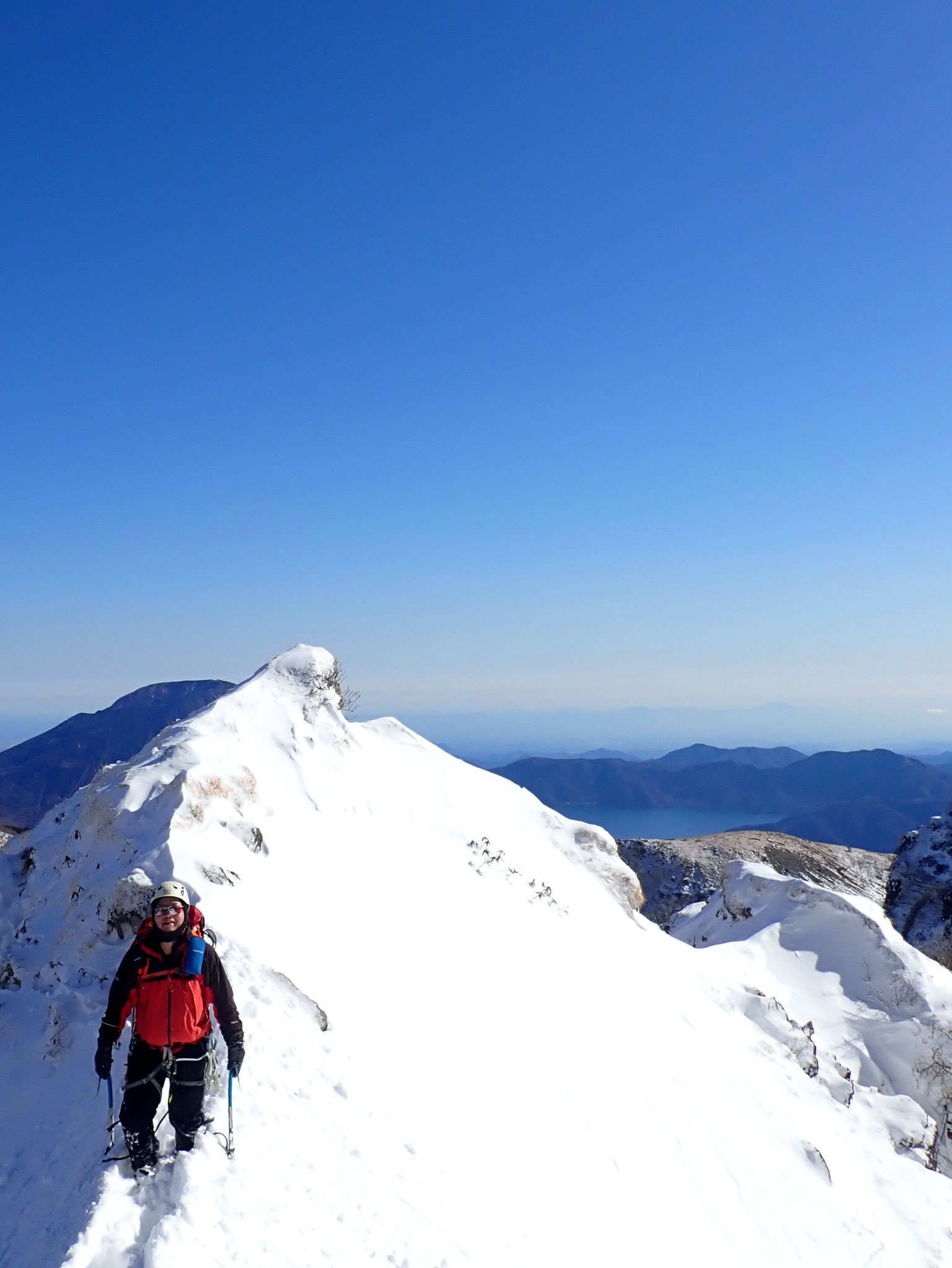 11:50　2480m　ミニ雪稜