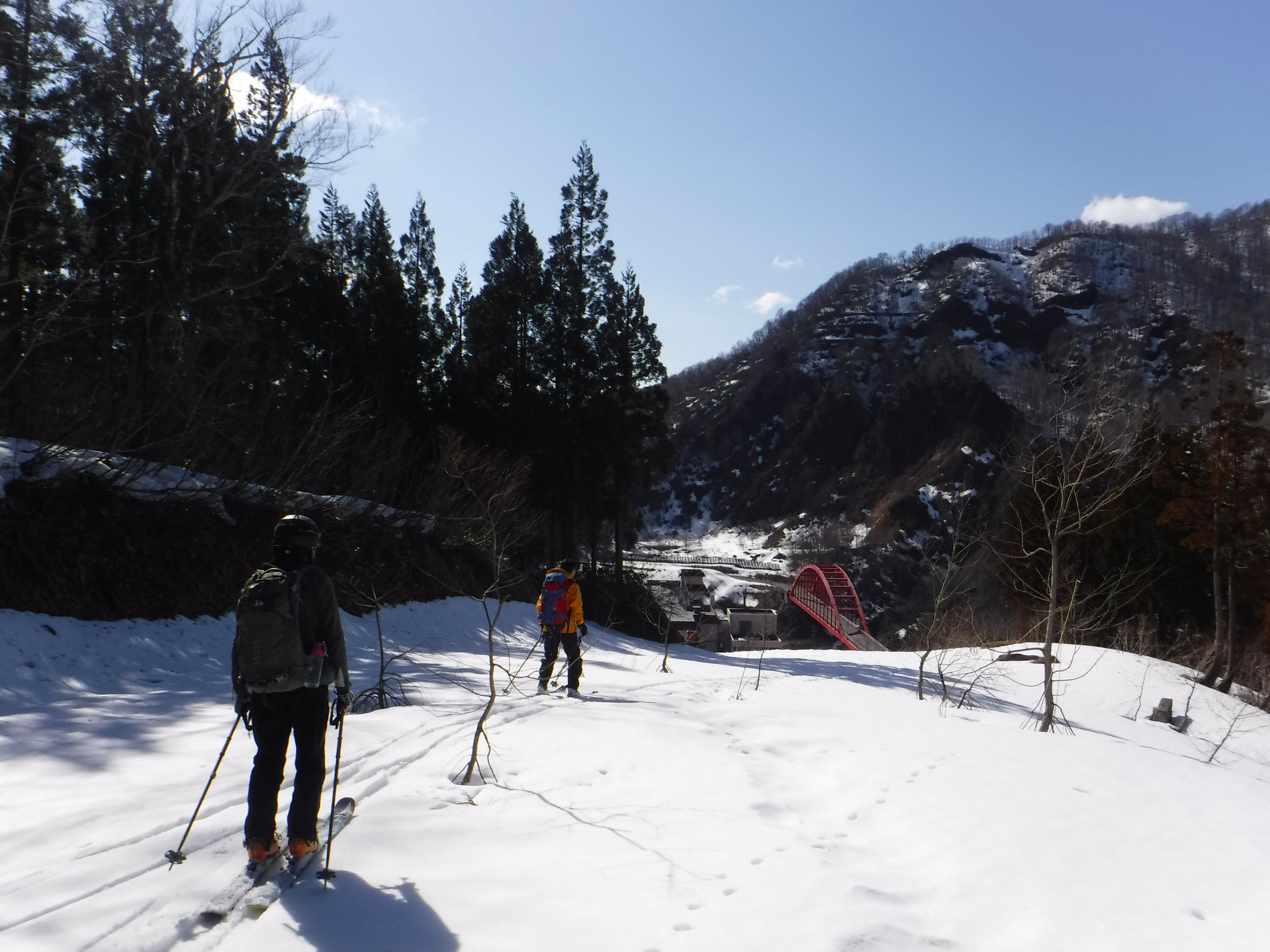 14:30　登山口までもう少し