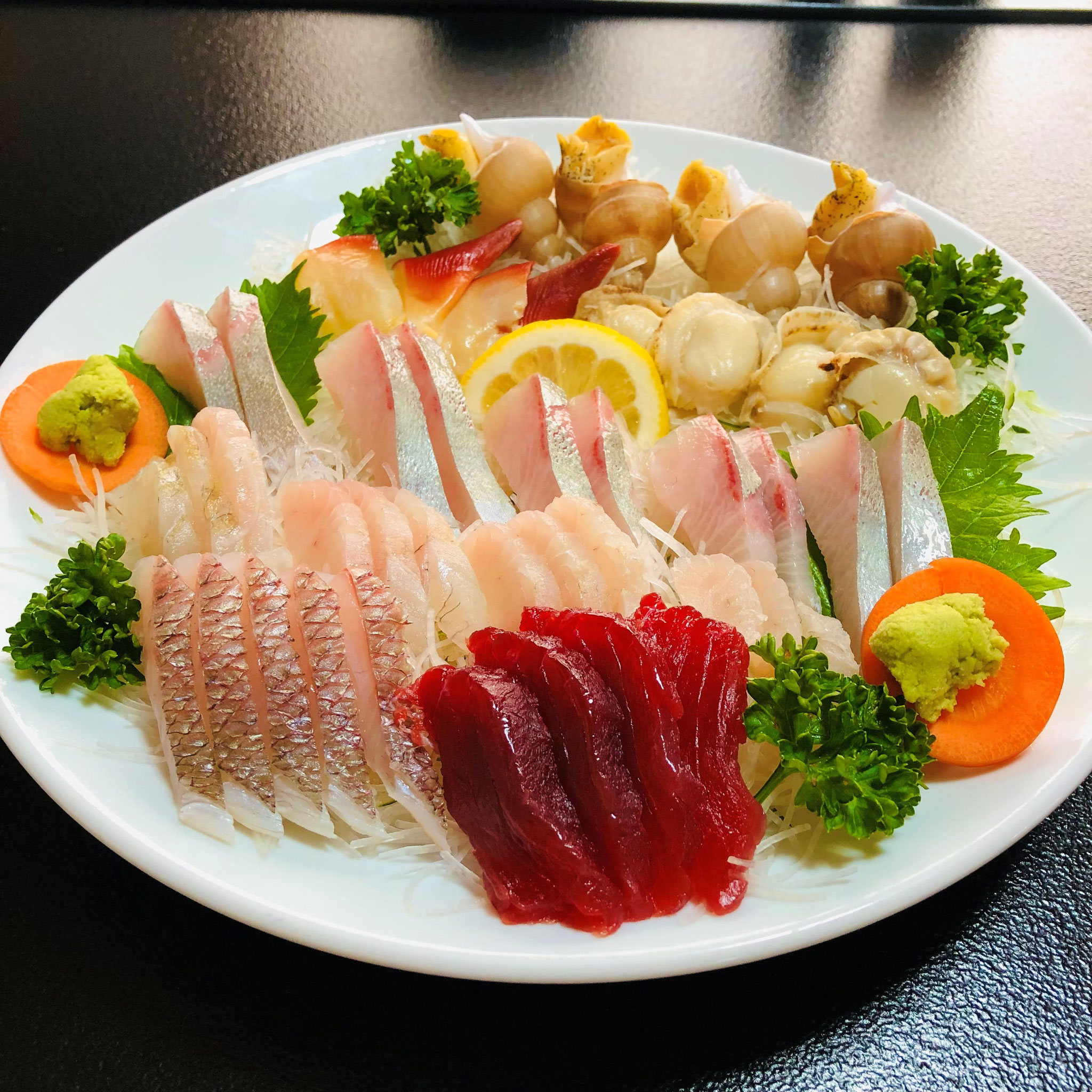 刺身盛合わせ