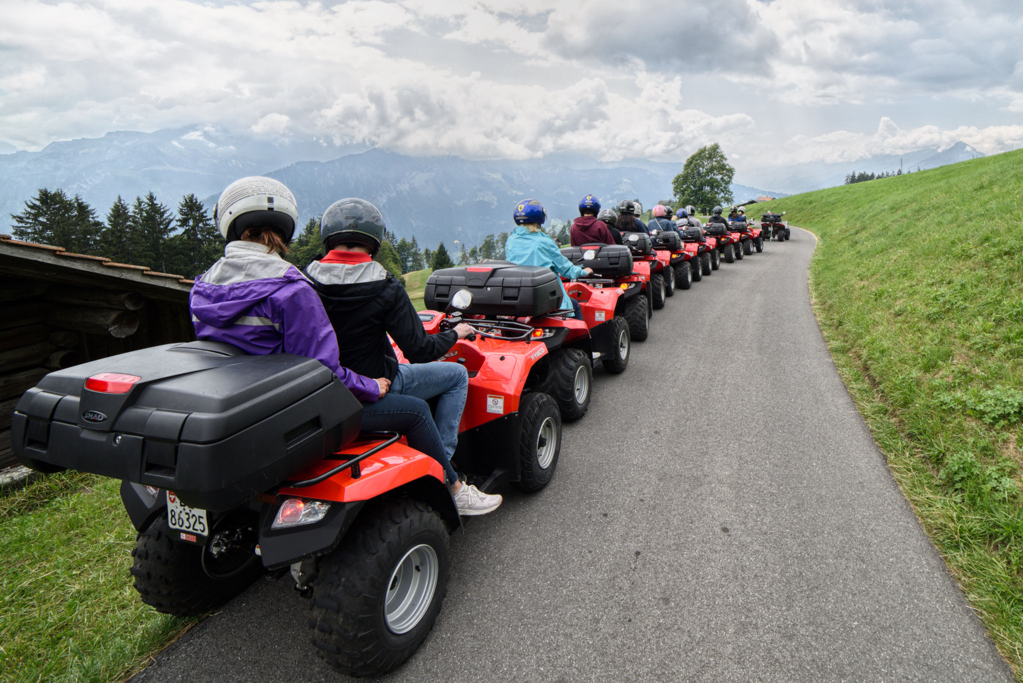Quadtouren Fotos vom Quad fahren mit Daniels Funtours Schweiz in Interlaken Quad fahren und