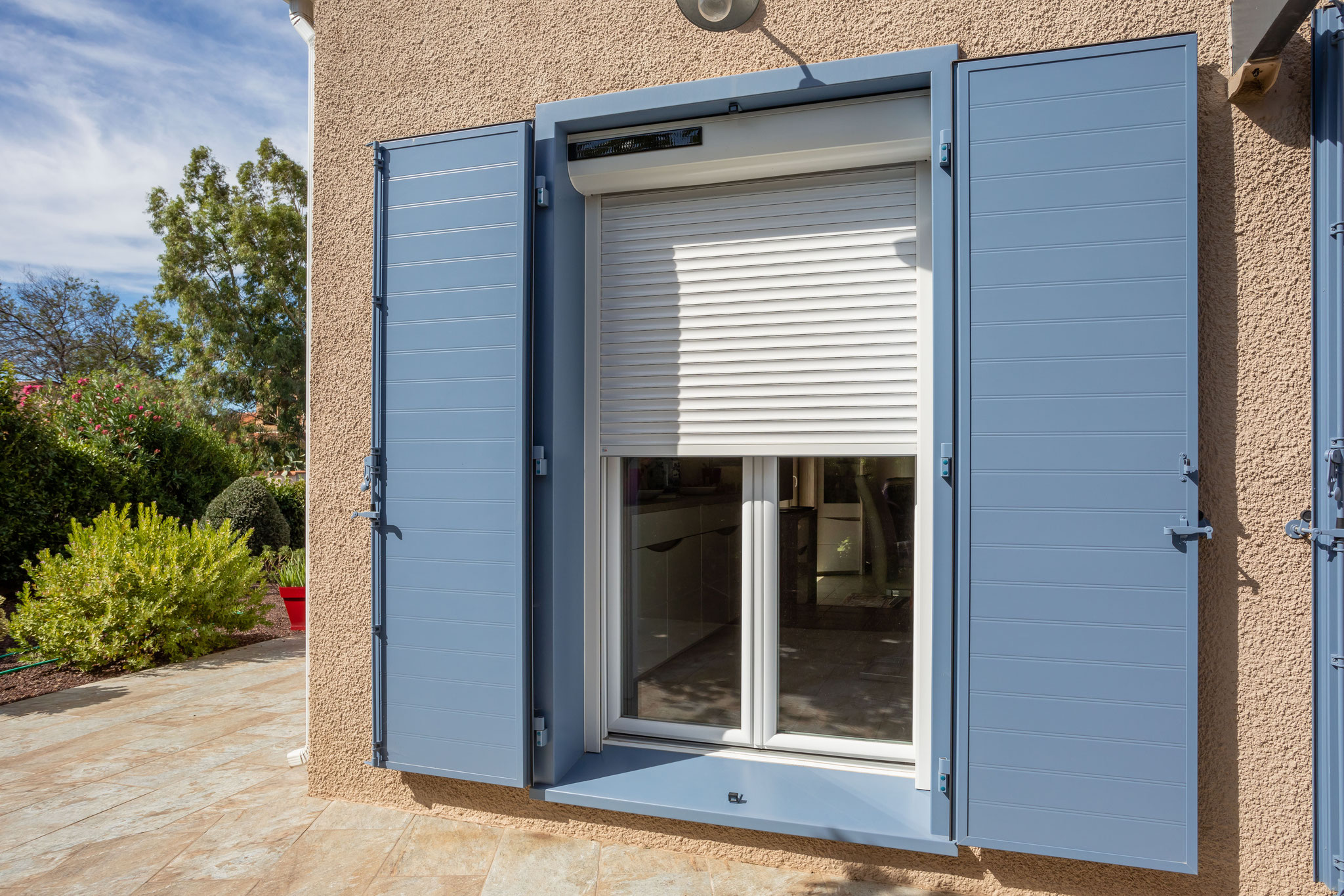 Volets Roulants: solaire 2023-2024 sur mesure en rénovation de chez Altiva Pro Menuisier Bandol 83150