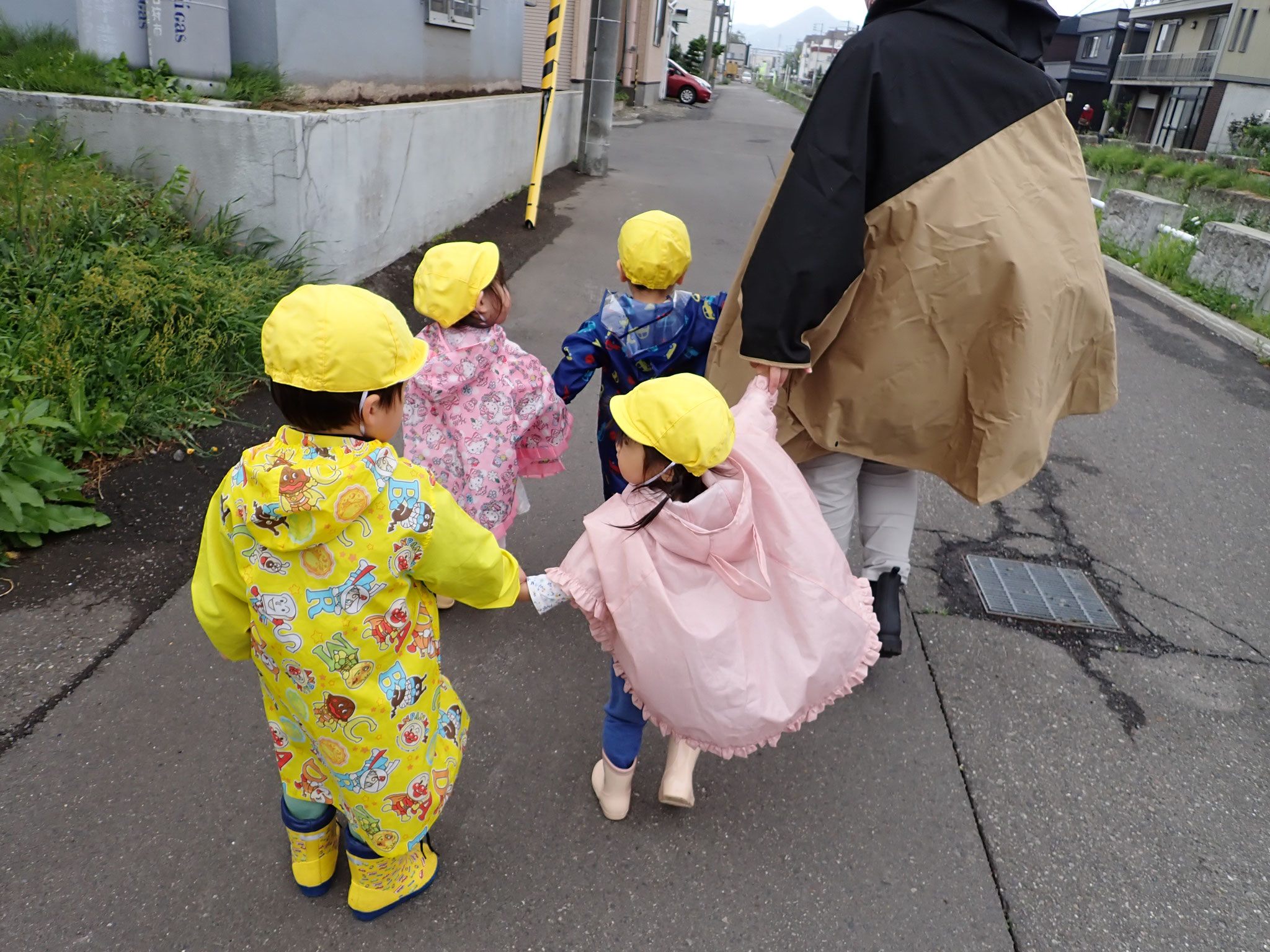 あめふりさんぽに　しゅ－ぱ－つ！