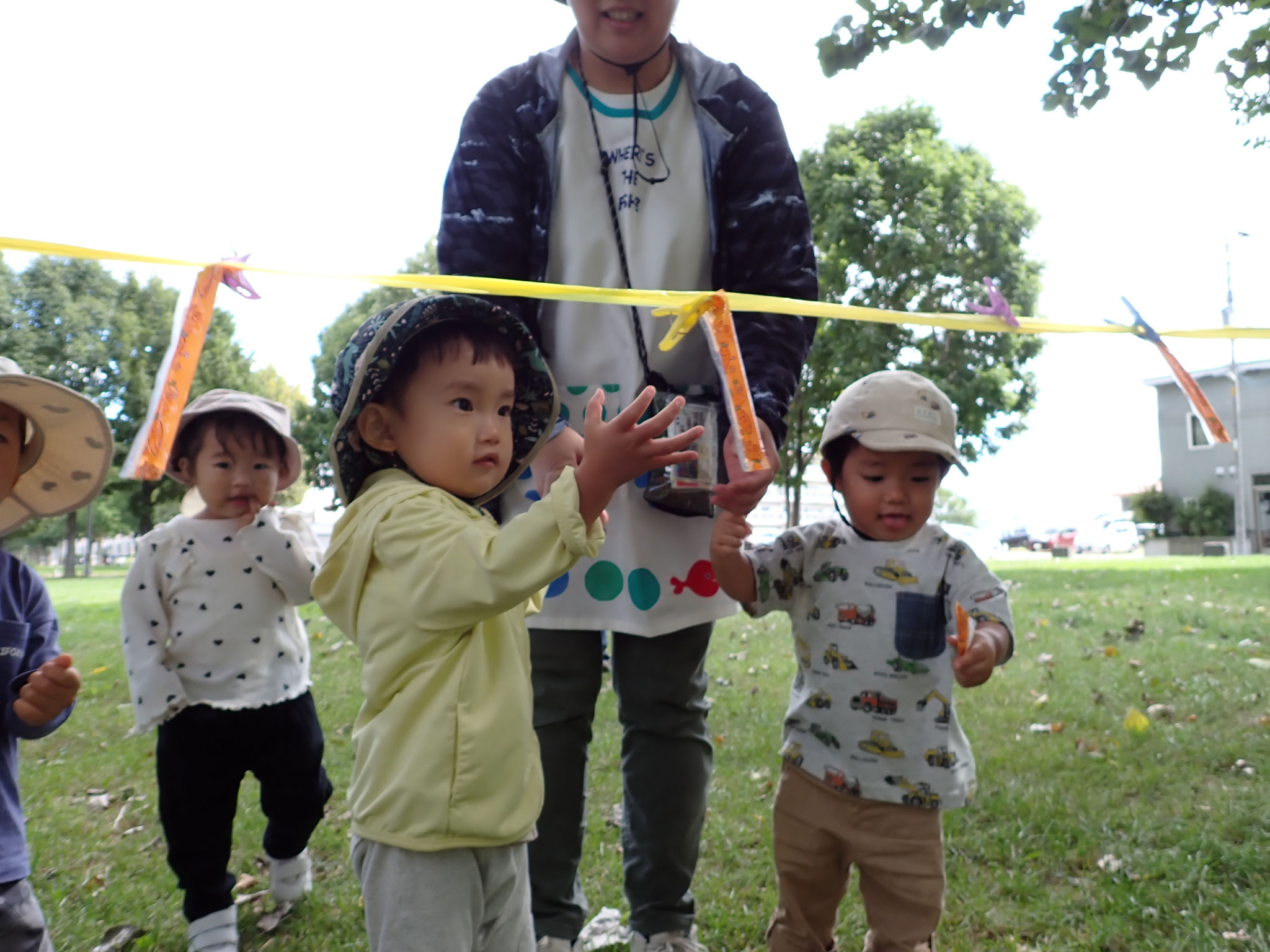 おいしいゼリーをゲット！！(園外保育　鉄興公園にて)