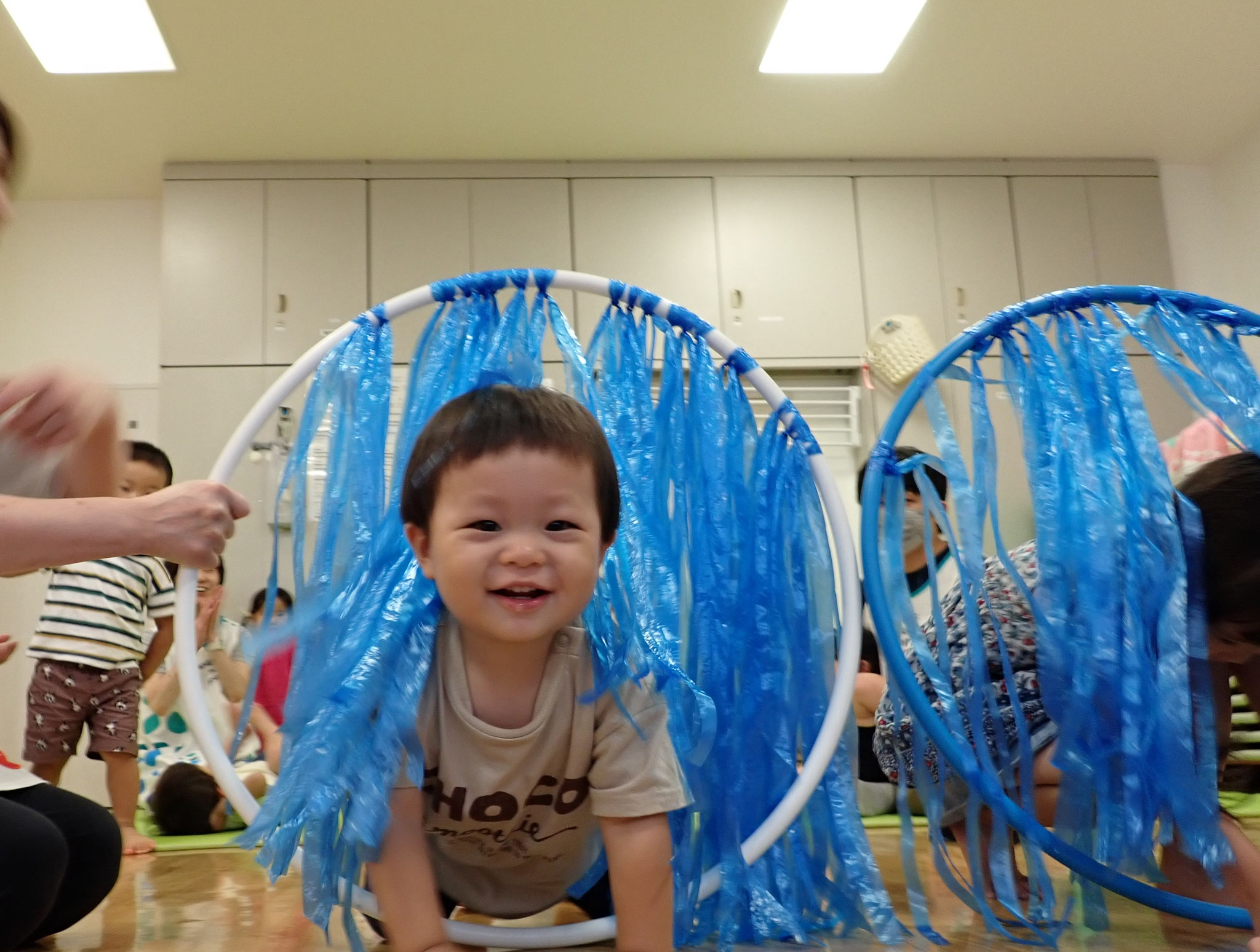 さ～さのは　さ～らさら～♪天の川の中から「ばあ！」