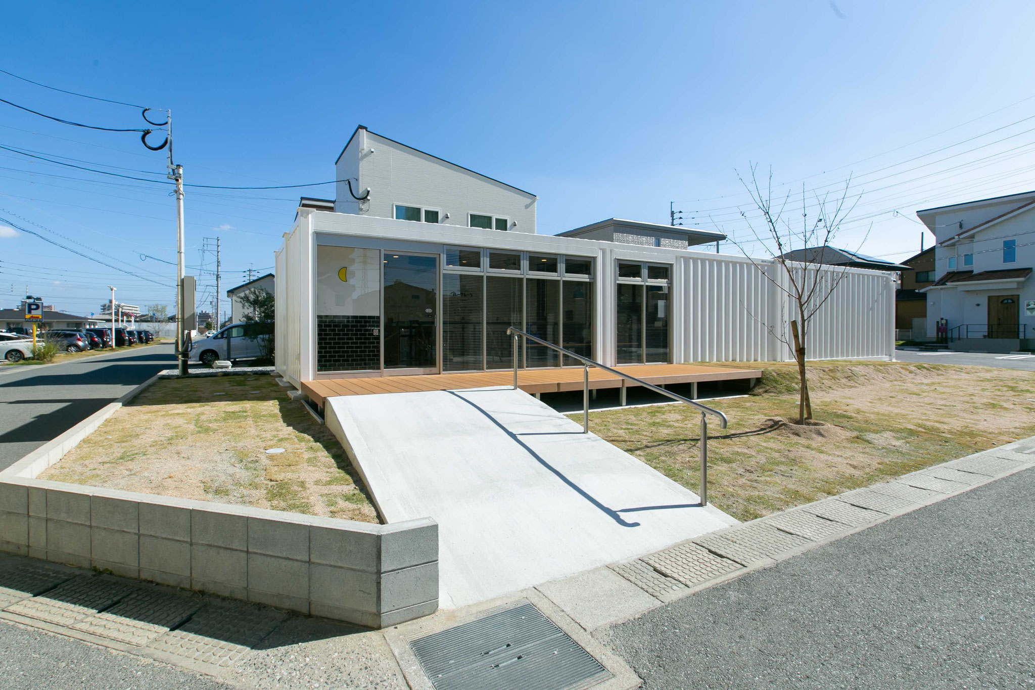 保険調剤薬局ハーフムーン糸島様【新装／設計・施工】