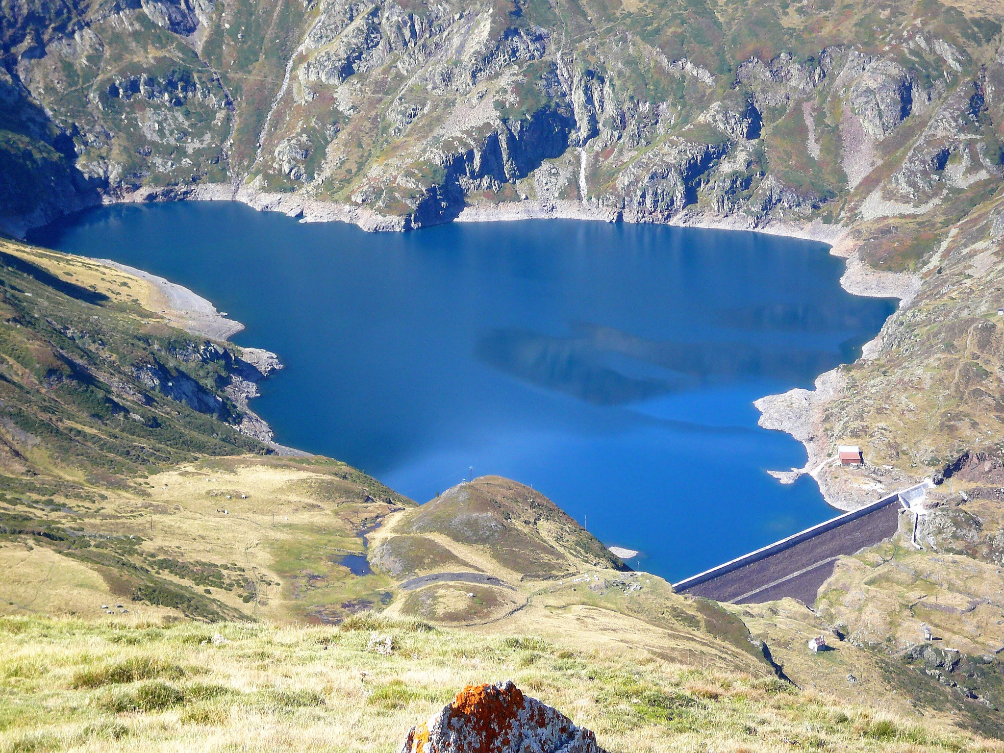 Etang d’Araing servant de réservoir d’eau pour la centrale d’Eylie
